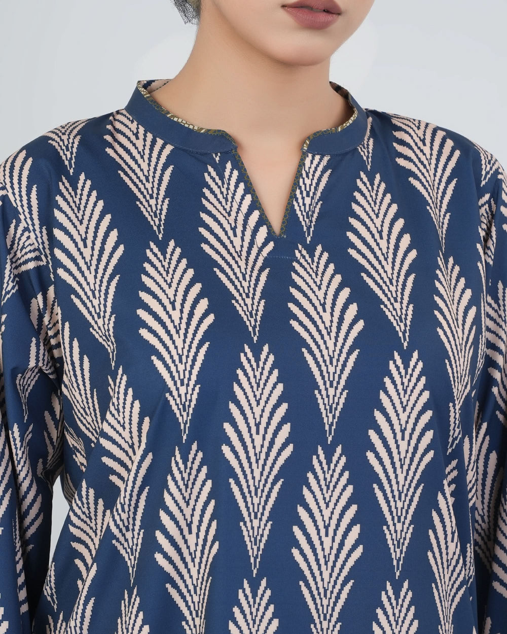 Eminent Women’s Printed Crepe 2 Pcs Suit