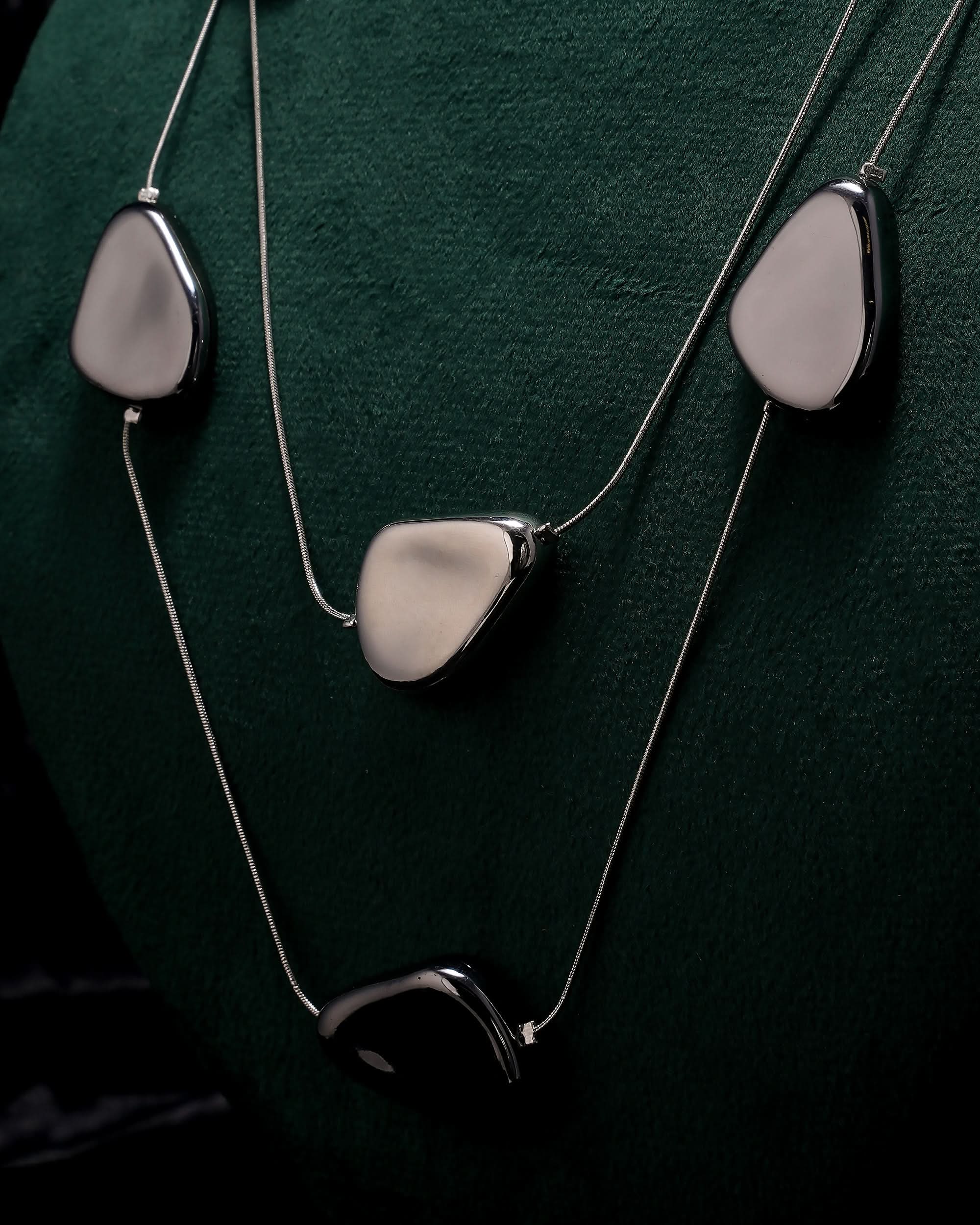 Eminent Midnight Stone Layered Necklace