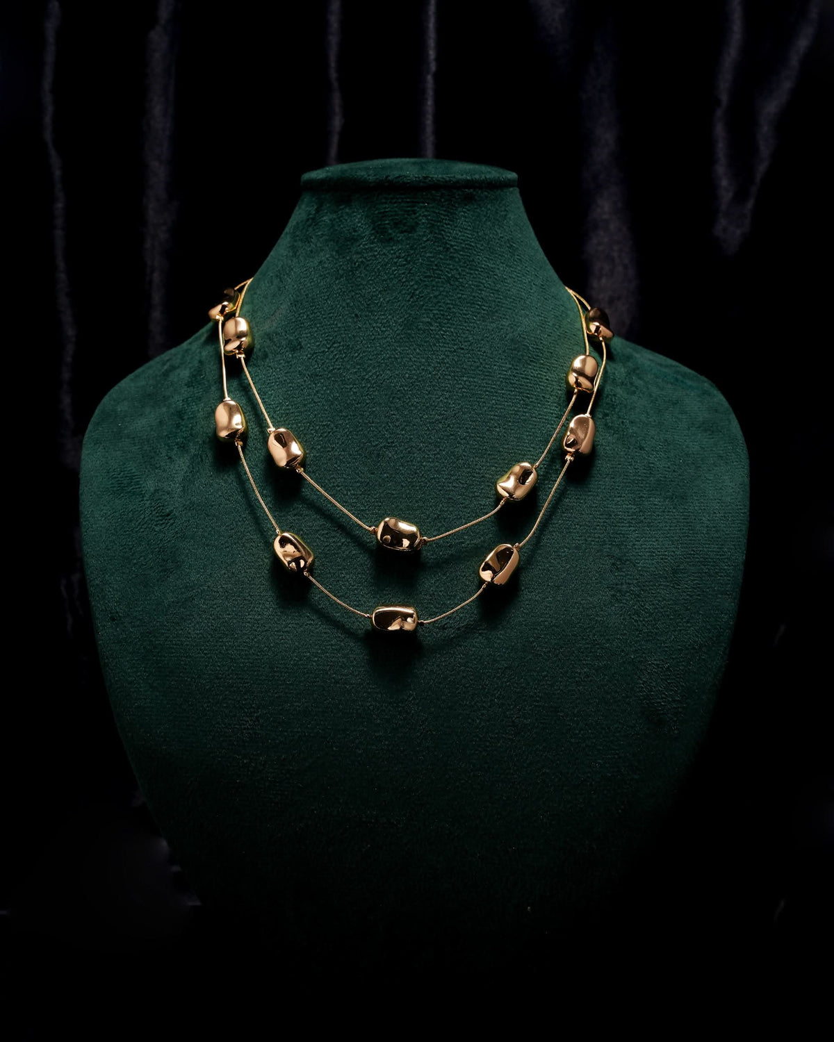 Eminent Golden Link Layered Necklace
