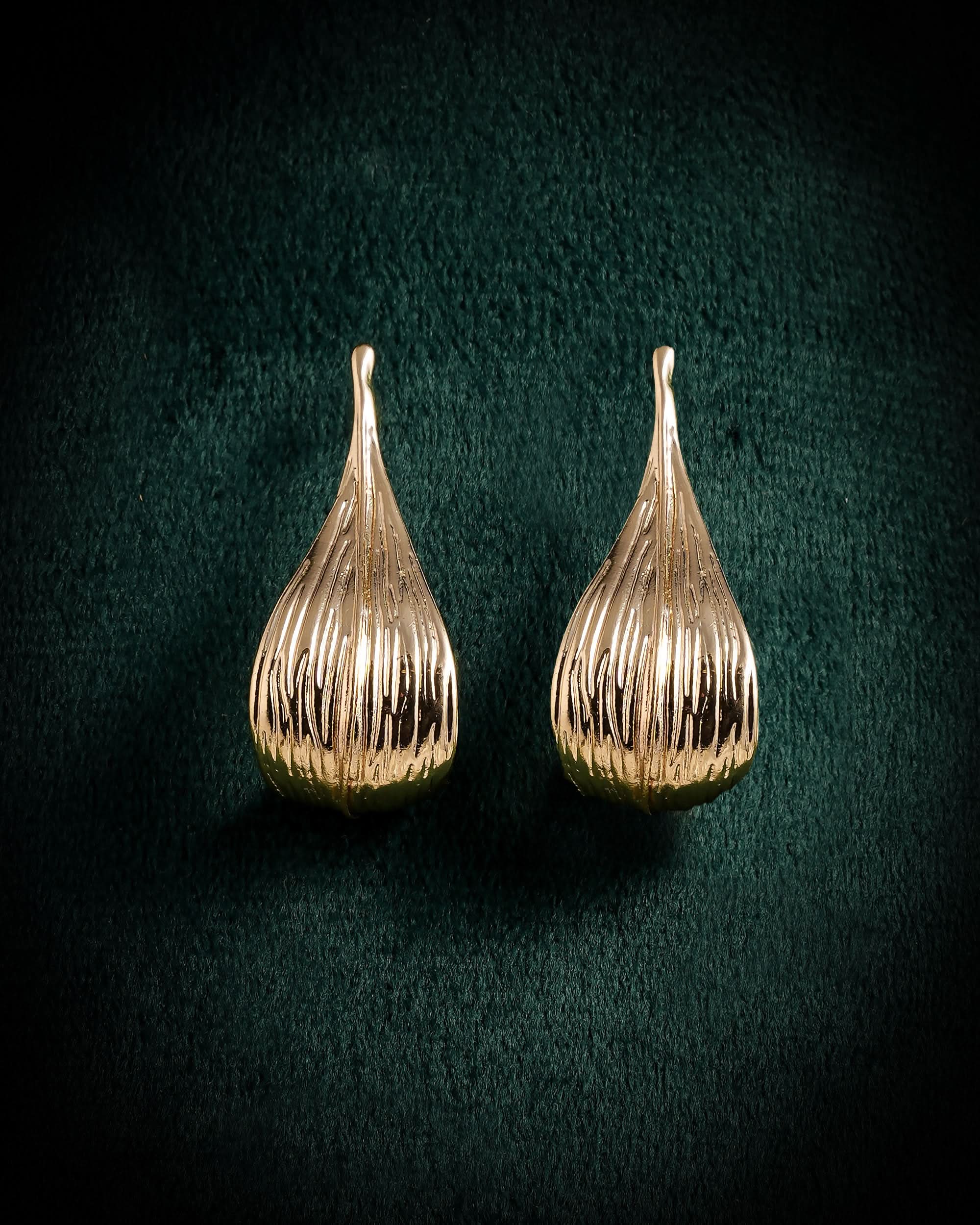 Eminent Women’s Drop Earrings