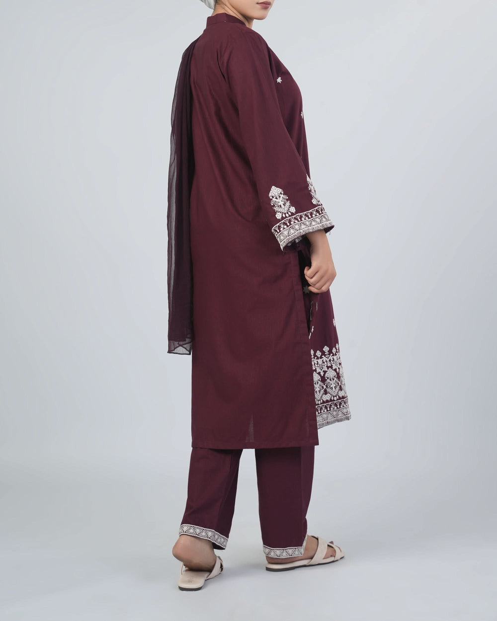 Women's Khaddar Embroidered 3Pcs Suit