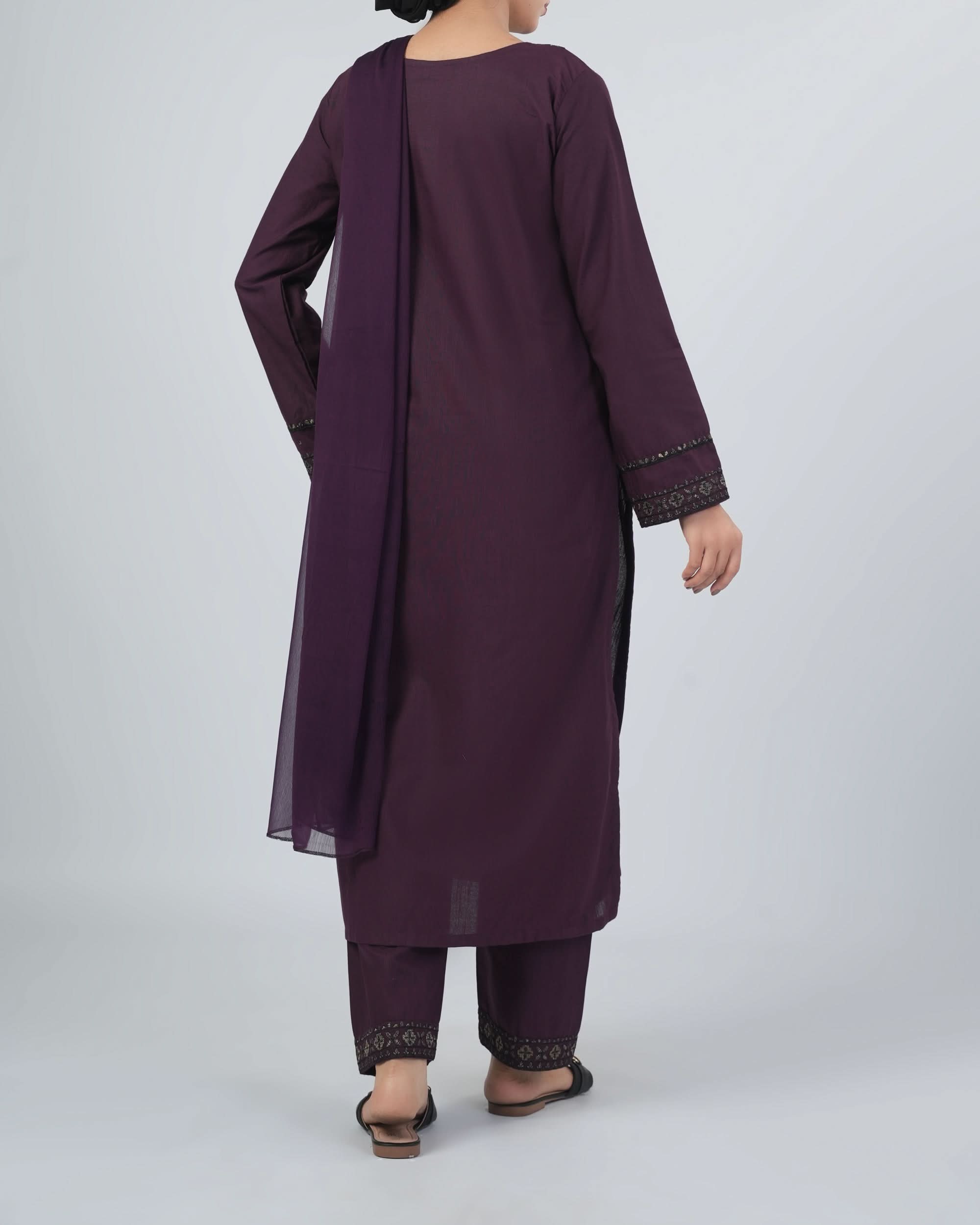 Women's Khaddar Embroidered 3Pcs Suit