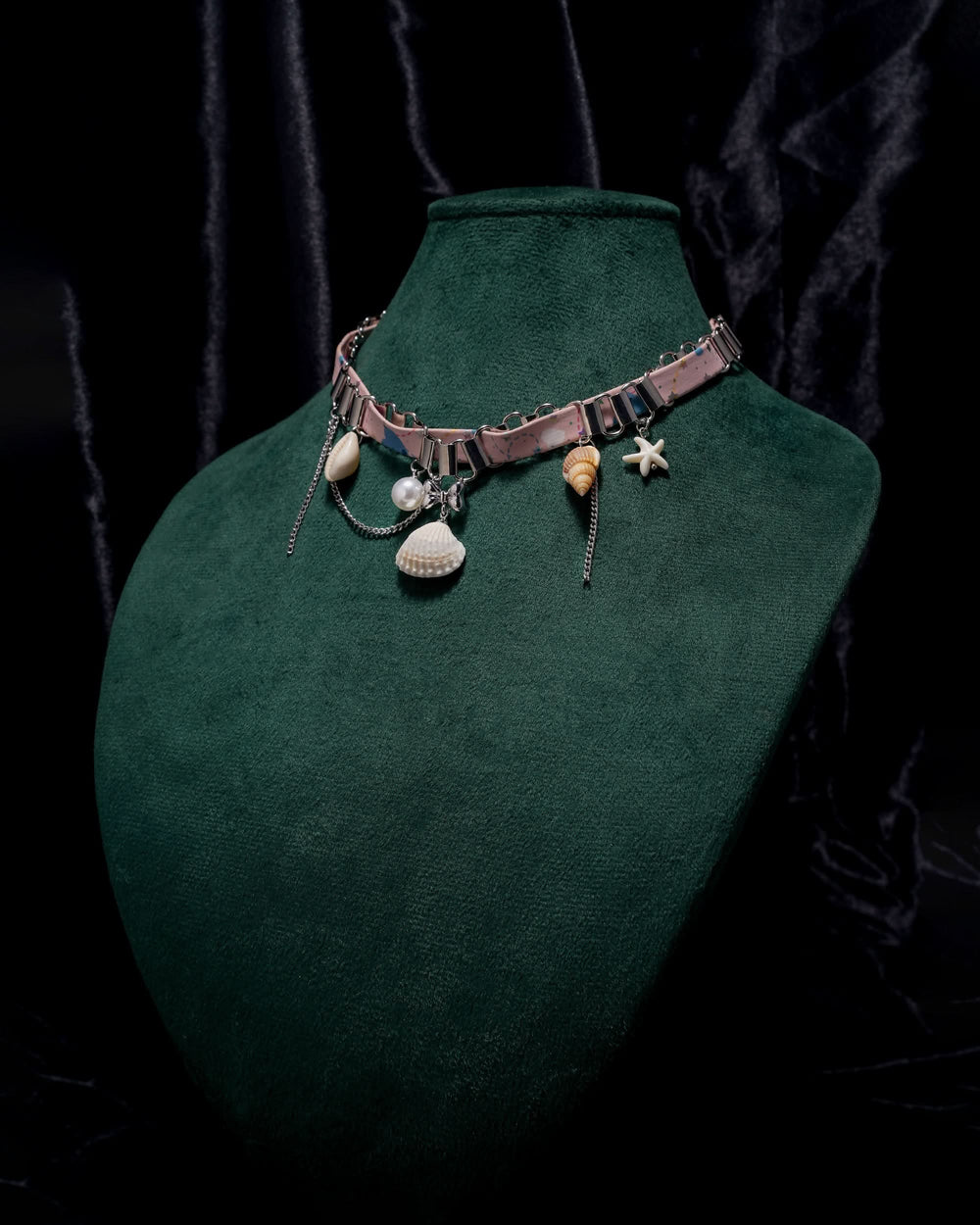 Eminent Girls Neck Band