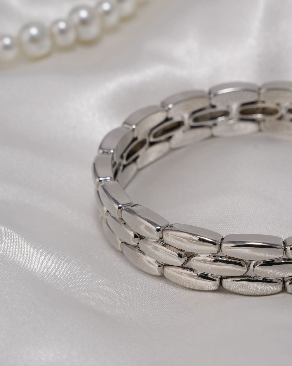 Eminent Women’s Gold-Tone Oval Bracelet