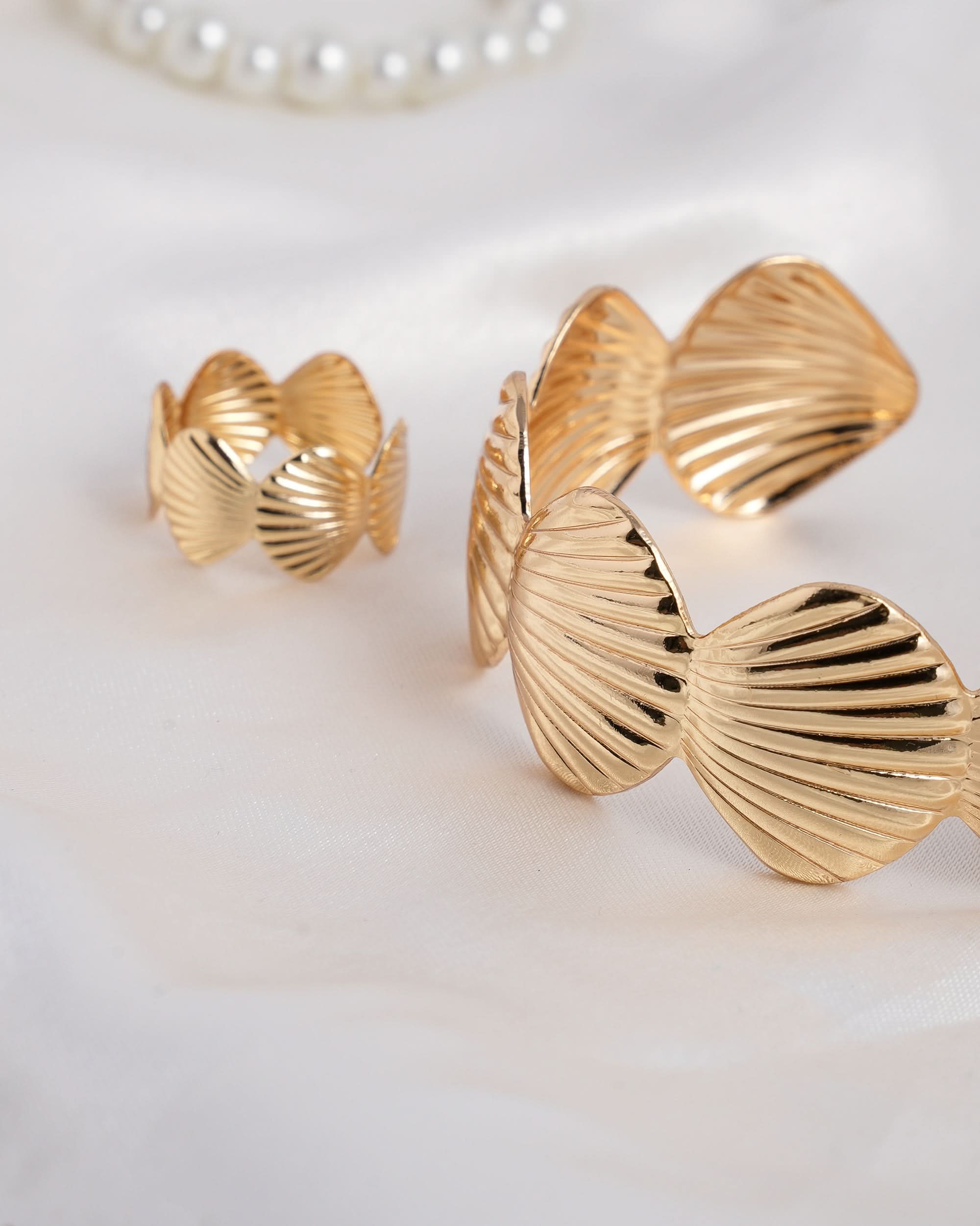 Eminent Women’s Textured Shell Cuff Set