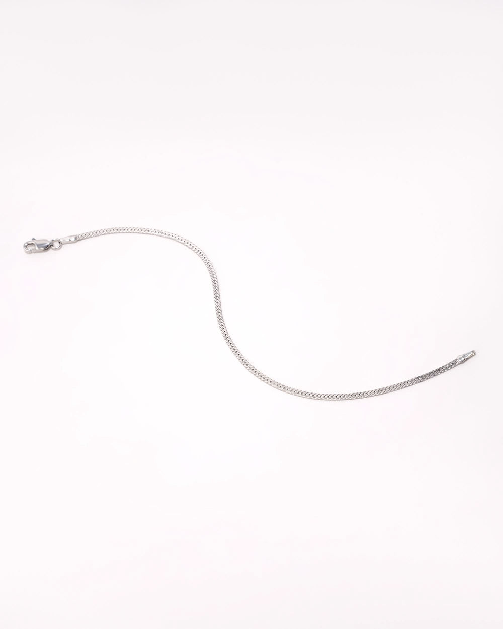 Eminent Women’s Slim Textured Chain Bracelet