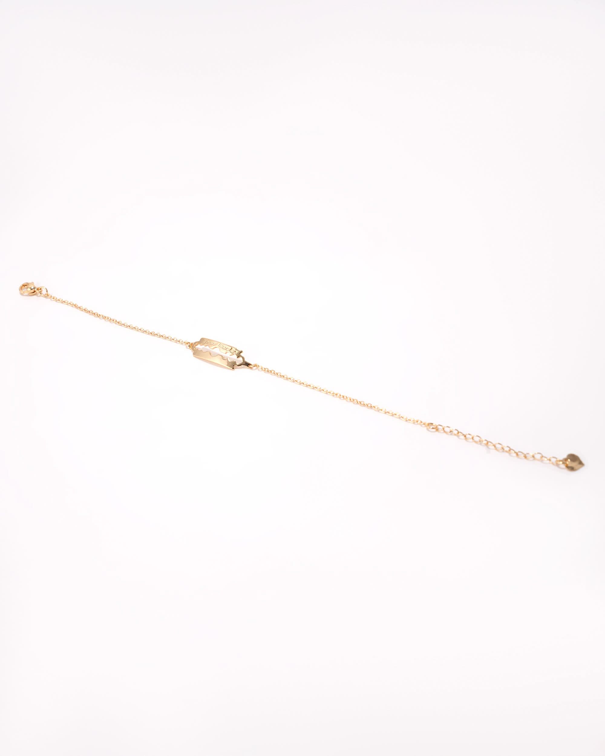 Eminent Women’s Engraved Plate Bracelet