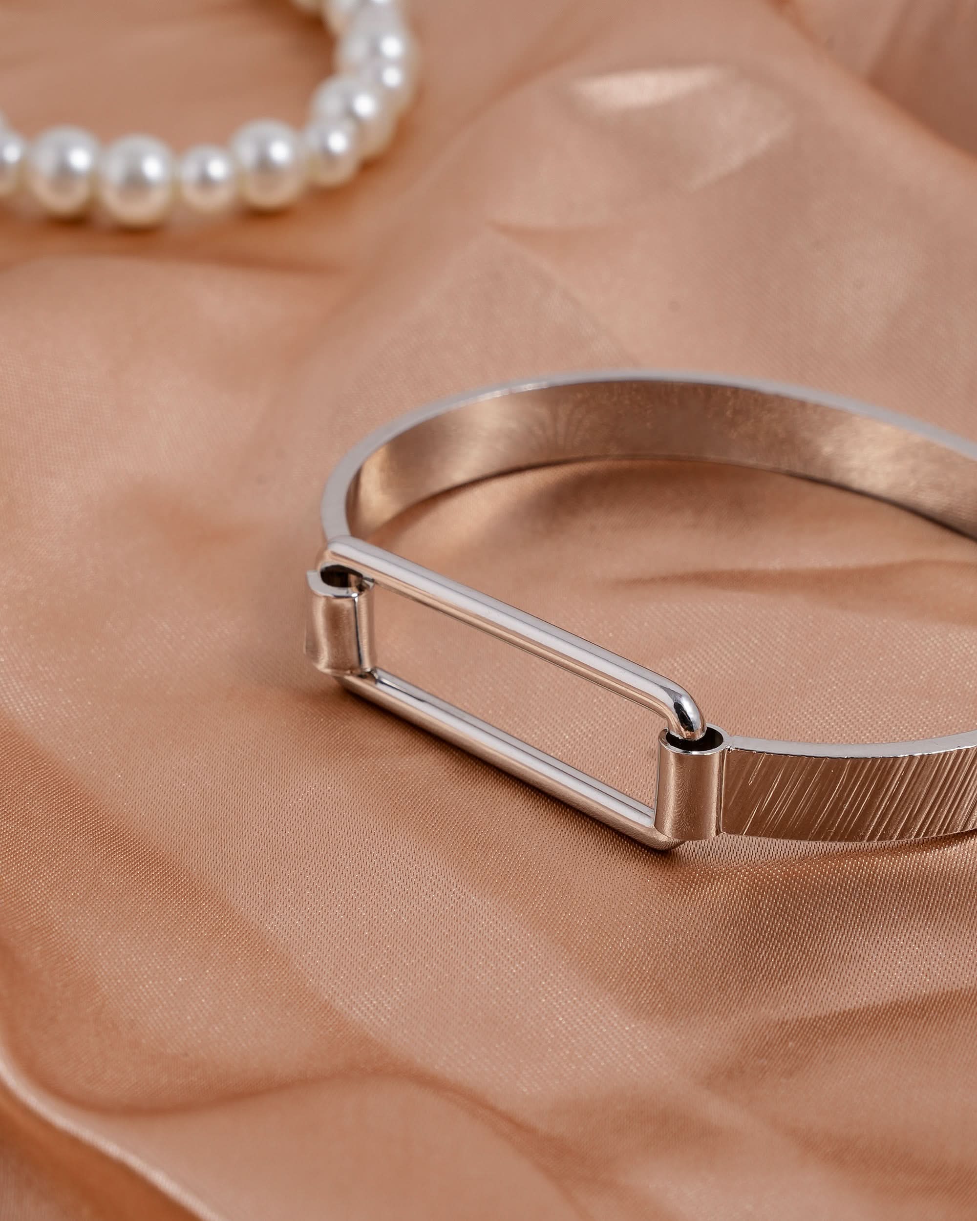 Eminent Women's Kara - Silver