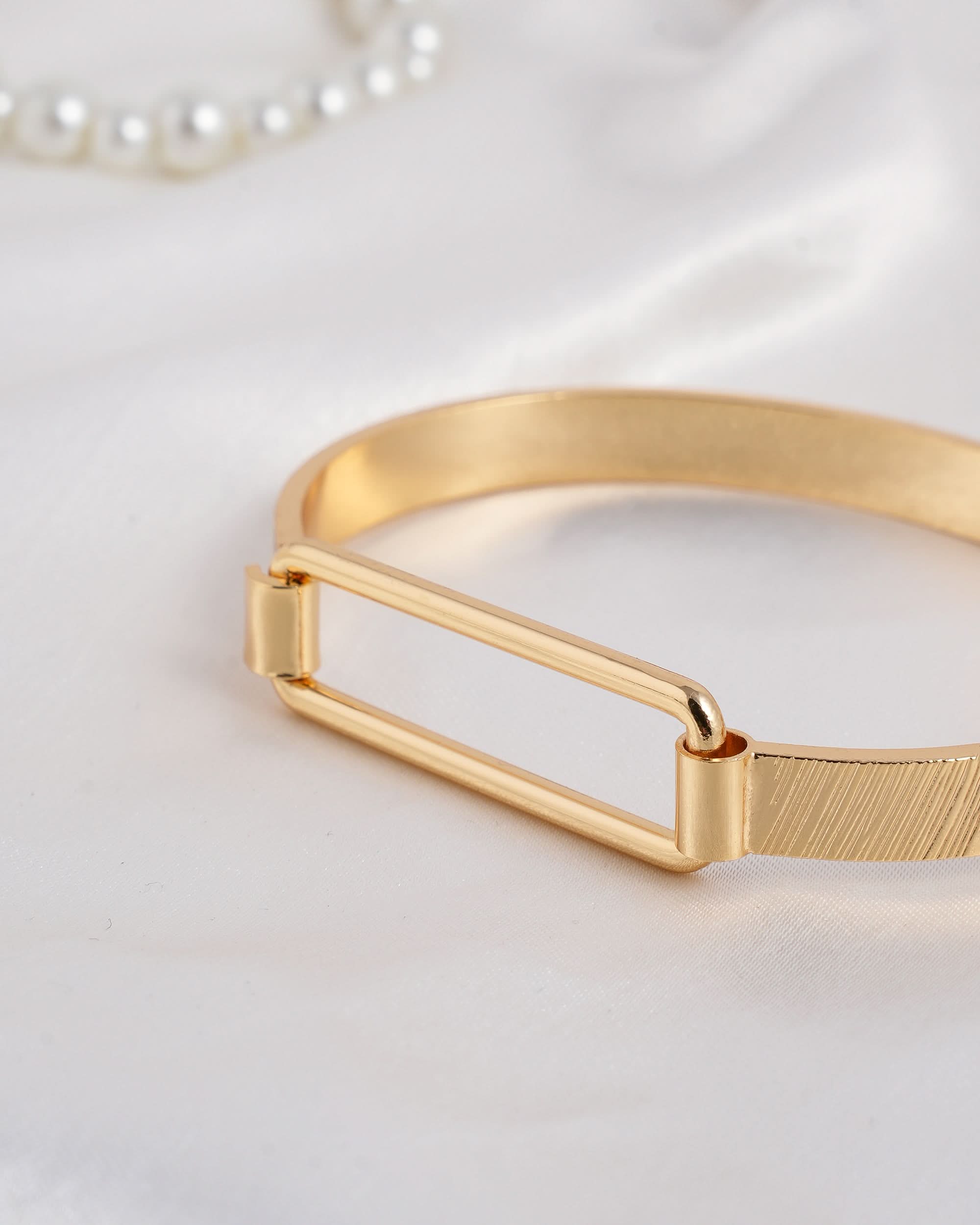 Eminent Women's Kara - Golden