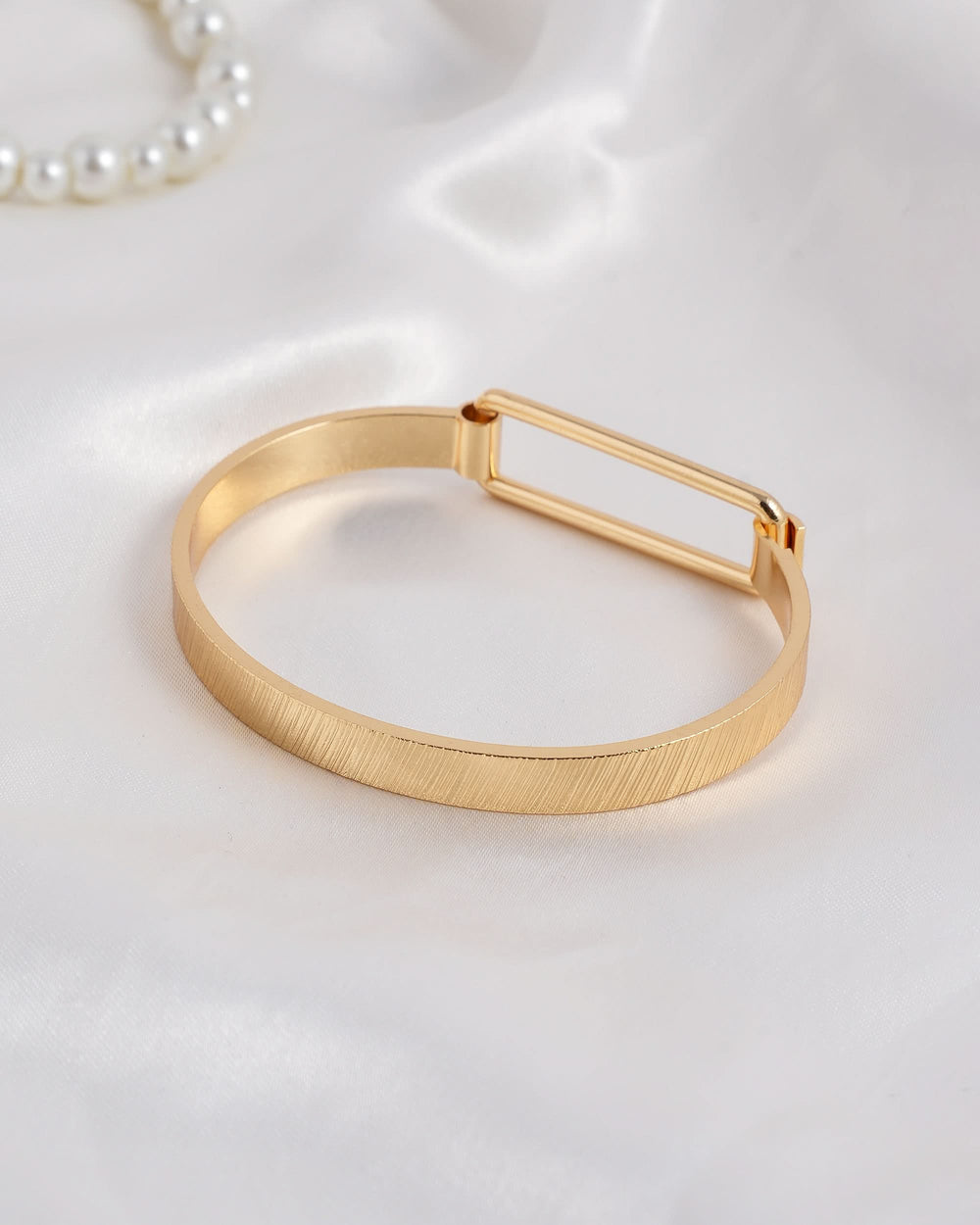 Eminent Women's Kara - Golden