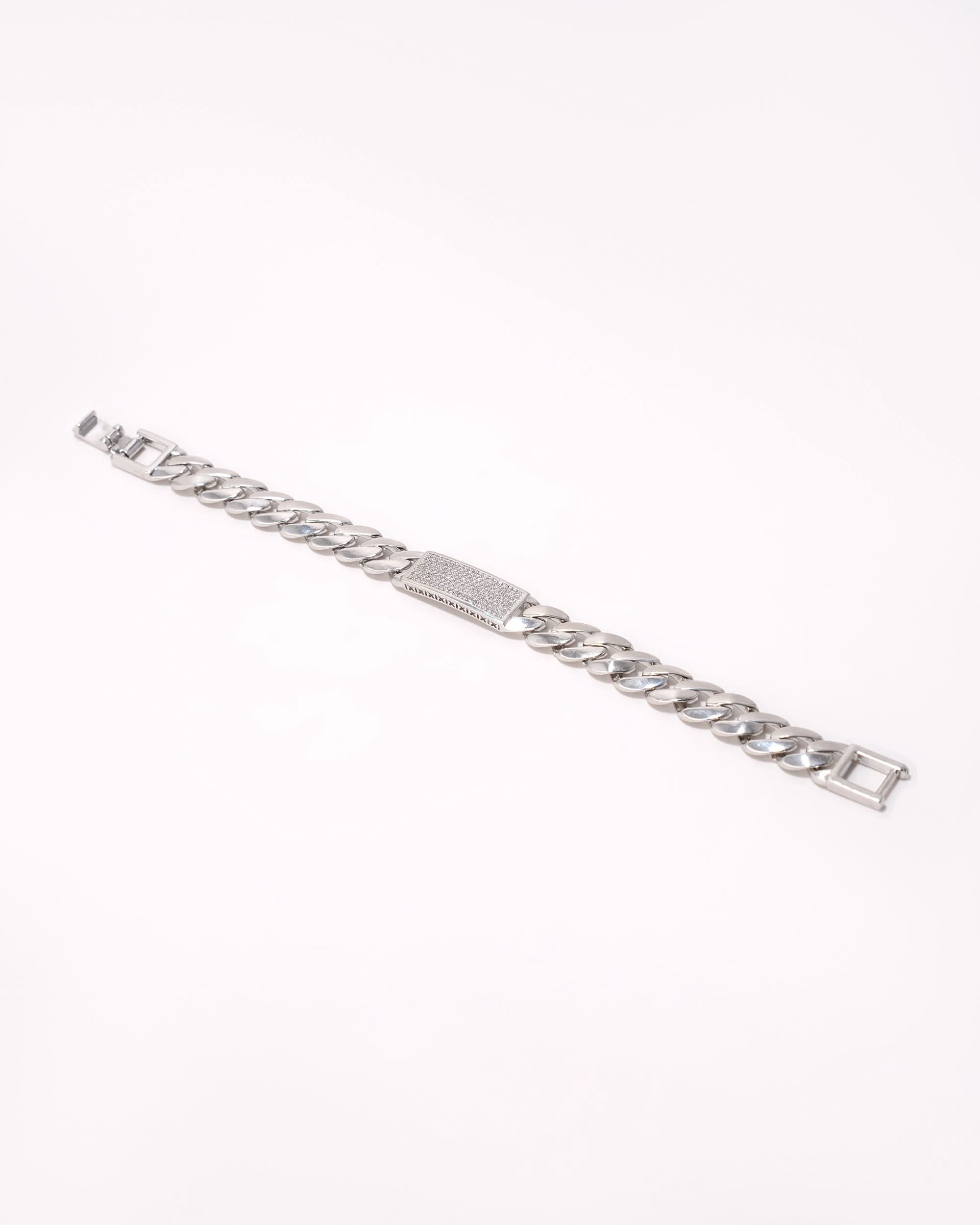 Eminent Women’s Bar Accent Chain Bracelet