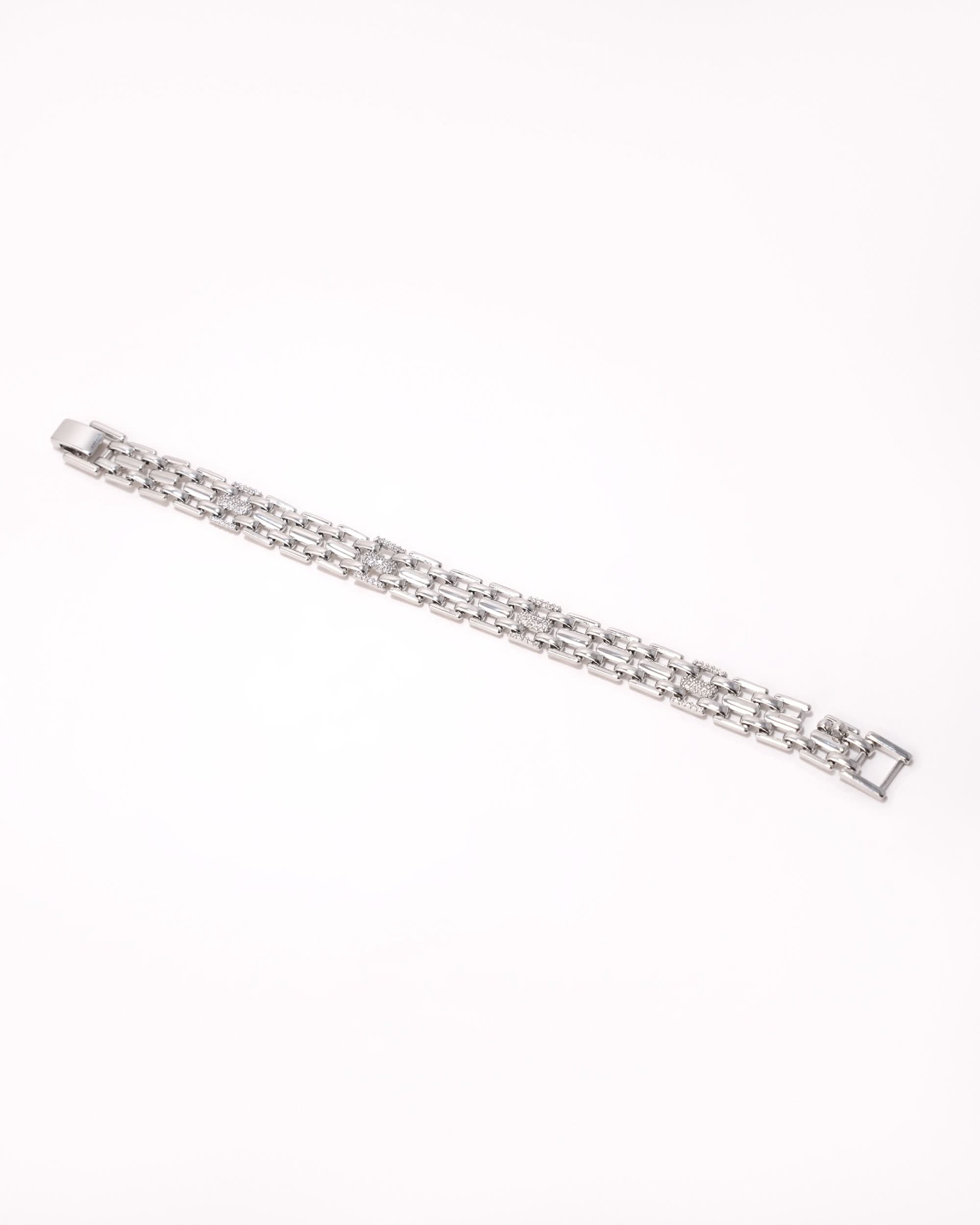 Eminent Women’s Slim Chain Bracelet