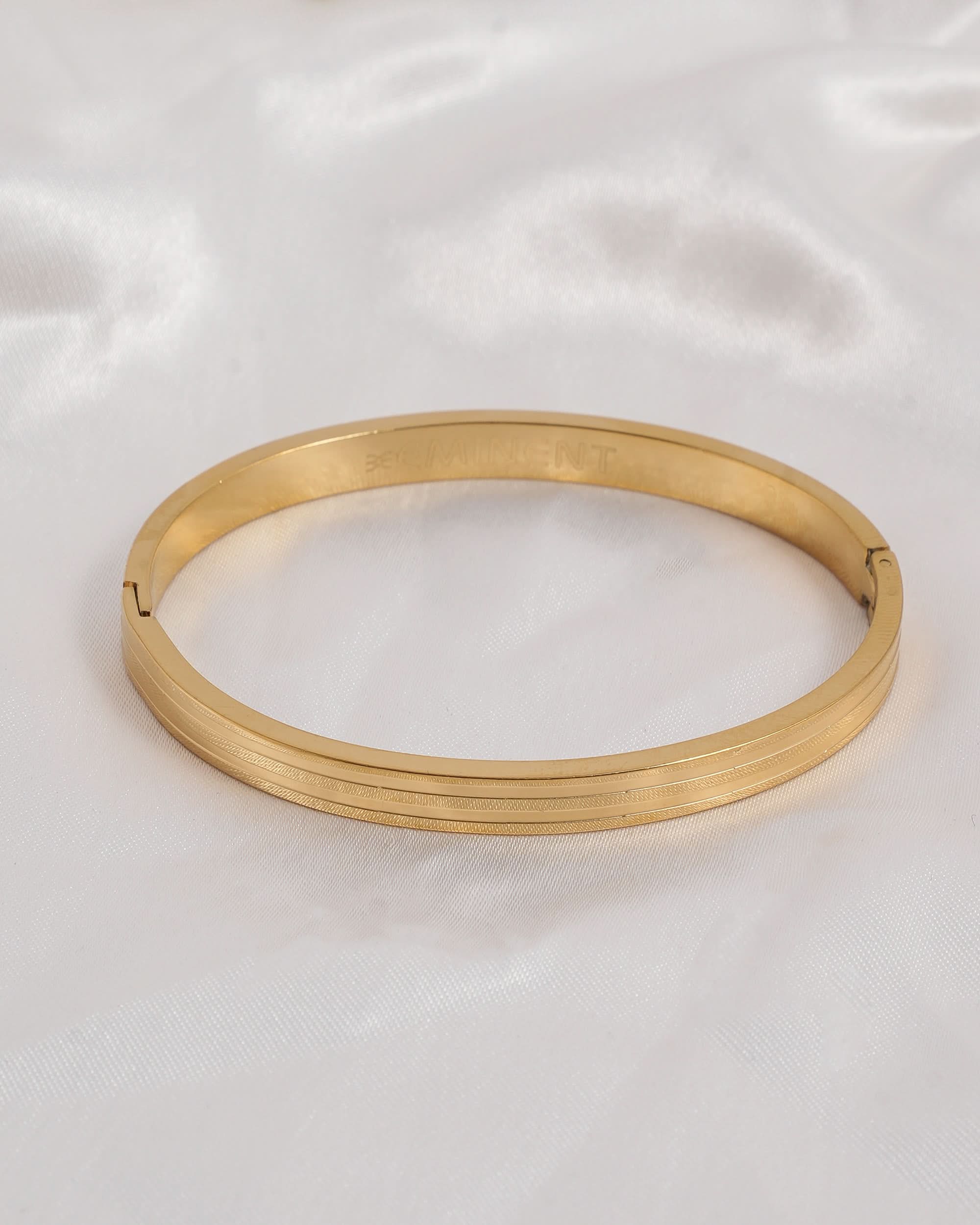 Eminent Women's Bracelet - Golden