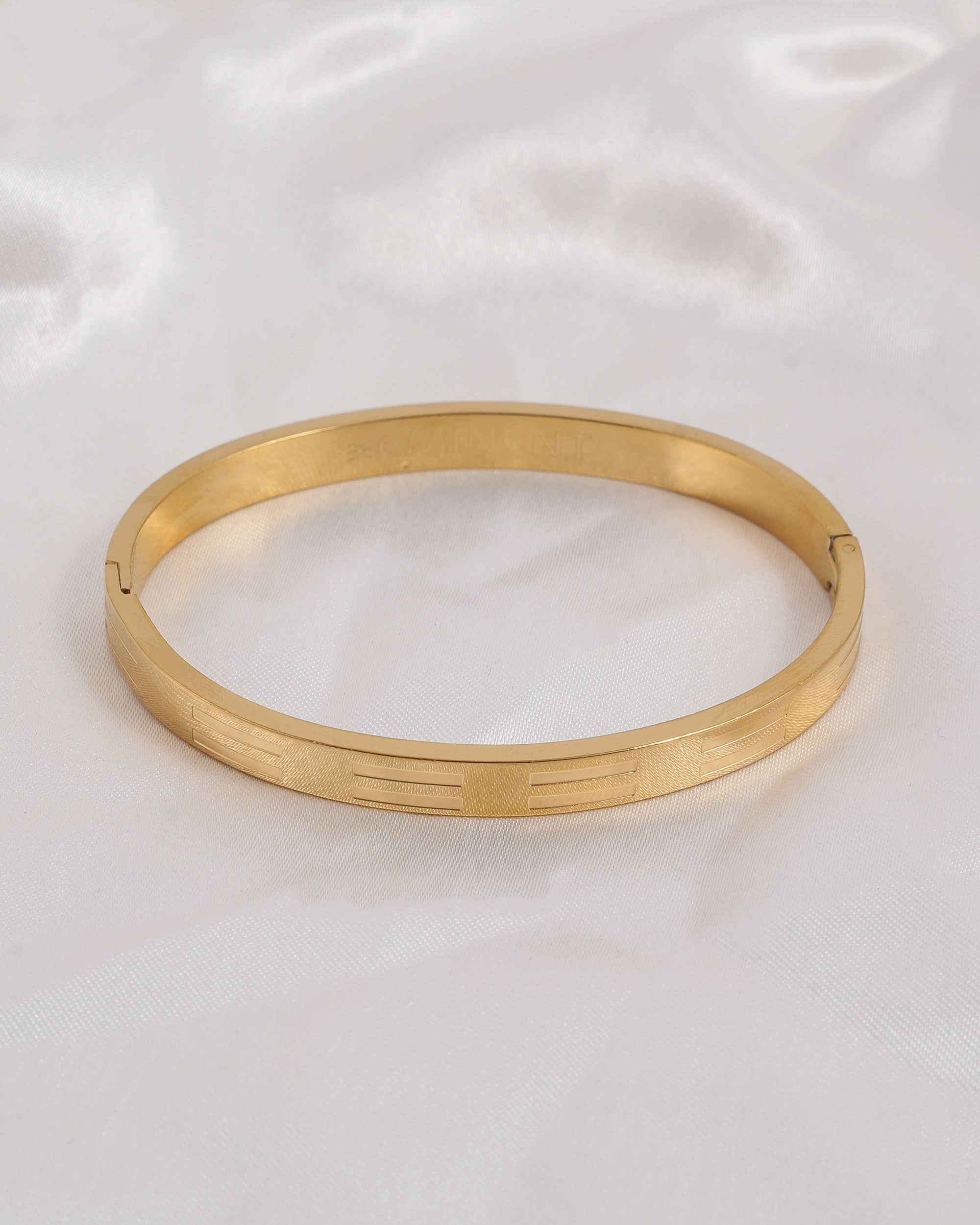 Eminent Women's Bracelet - Golden