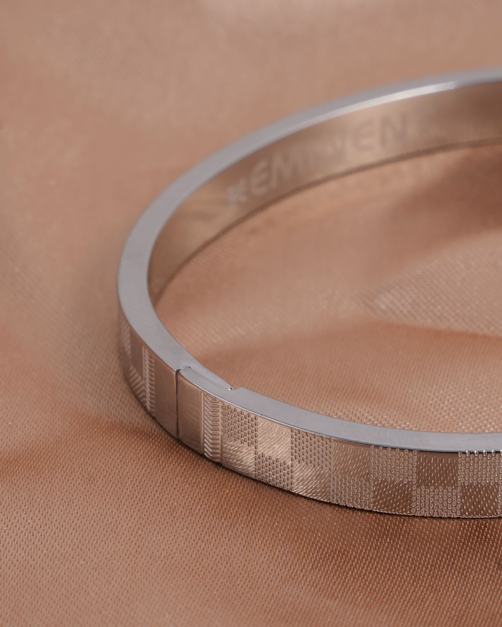 Eminent Women's Bracelet - Silver