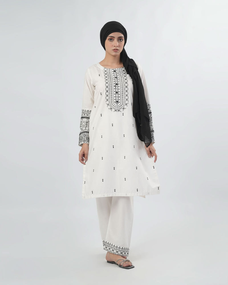 Valuables Women’s Embroidered 3 Pcs Suit