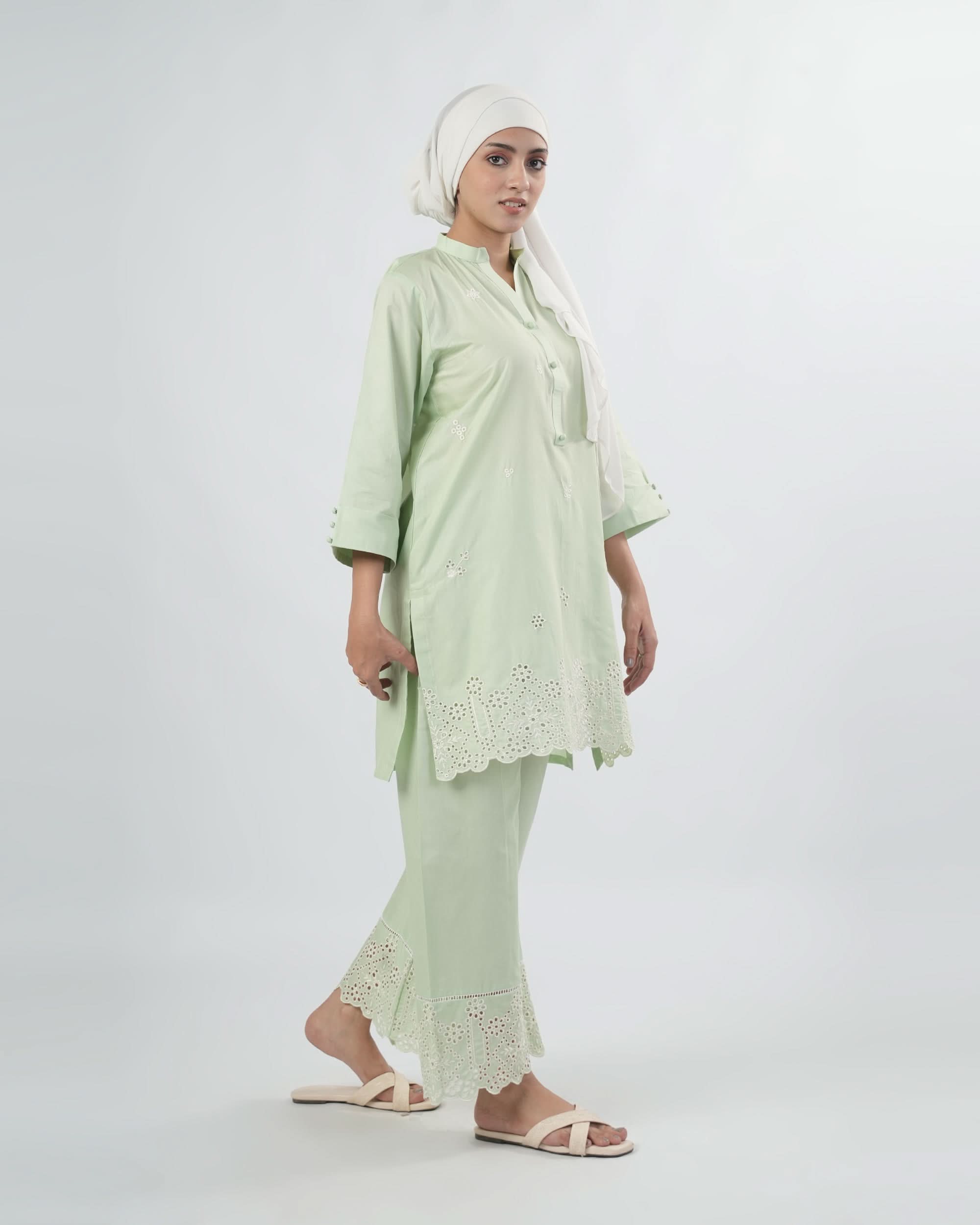 Valuables Women’s Embroidered 3 Pcs Suit
