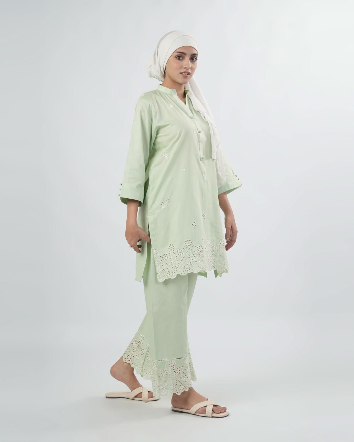 Valuables Women’s Embroidered 3 Pcs Suit