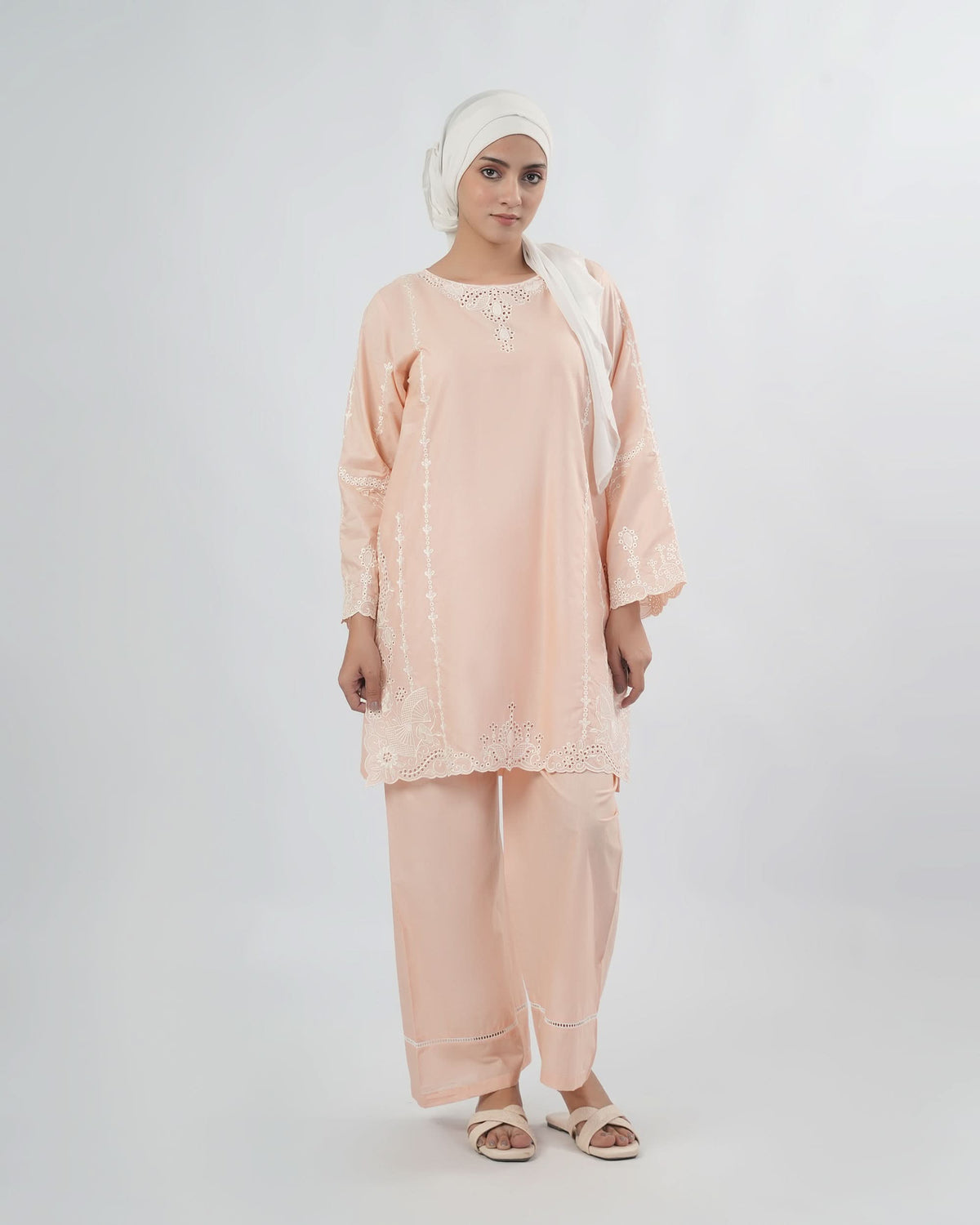 Valuables Women’s Embroidered 3 Pcs Suit
