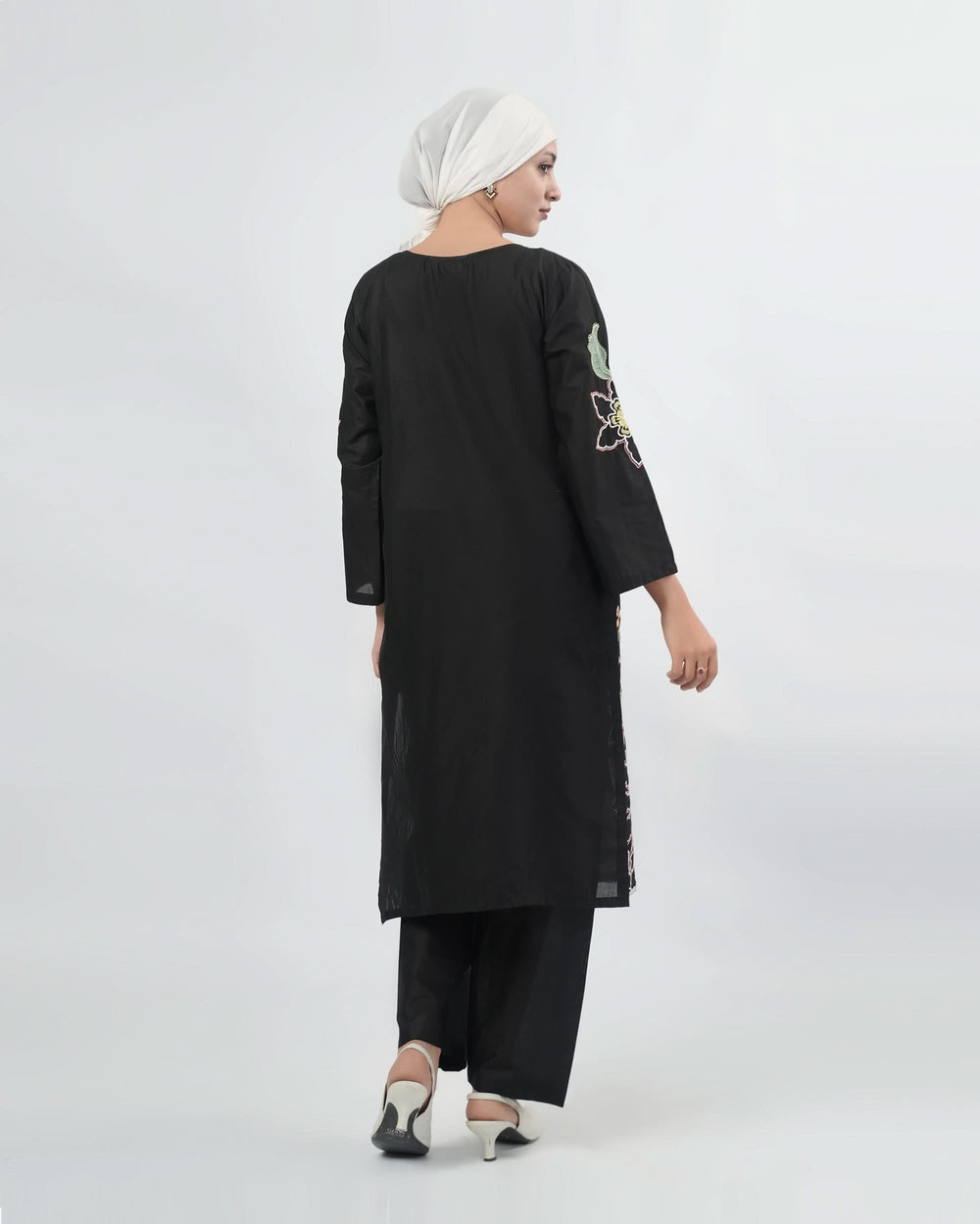 Valuable Women's Embroidered 2Pcs Suit