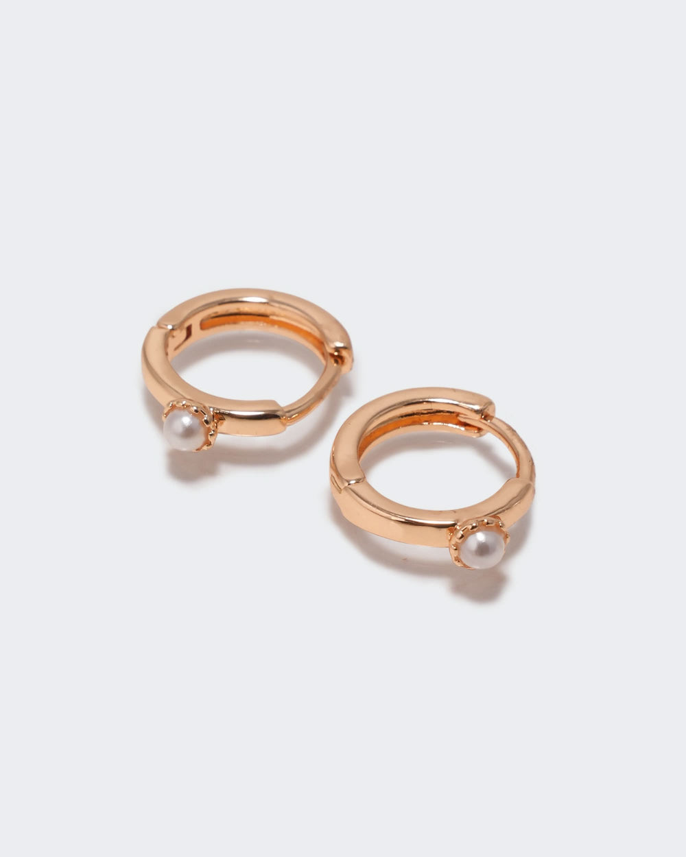 Eminent Women's Ear Bali - Golden