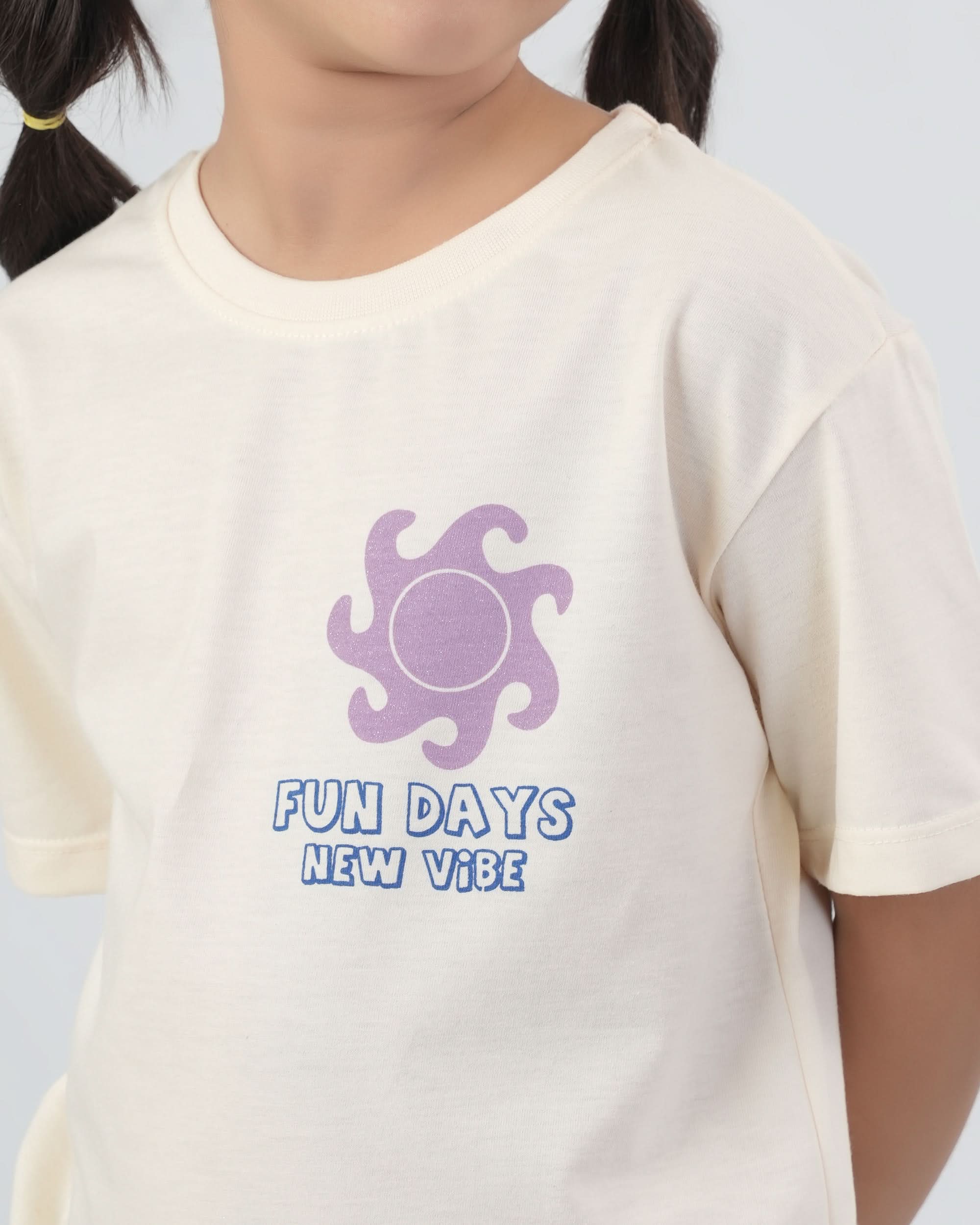 Valuables Girls Half Sleeves T-Shirt
