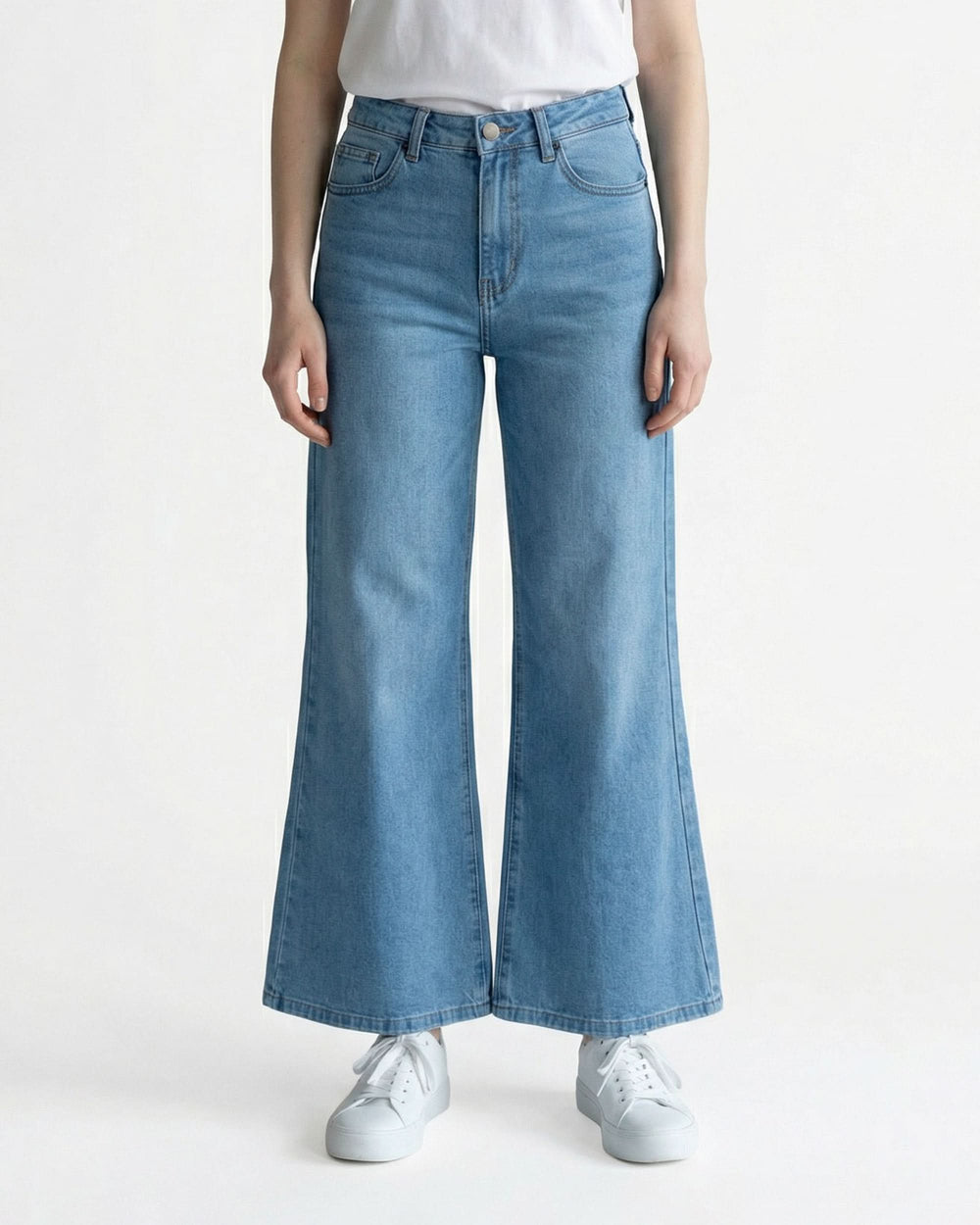 Women’s Flared Denim Pant