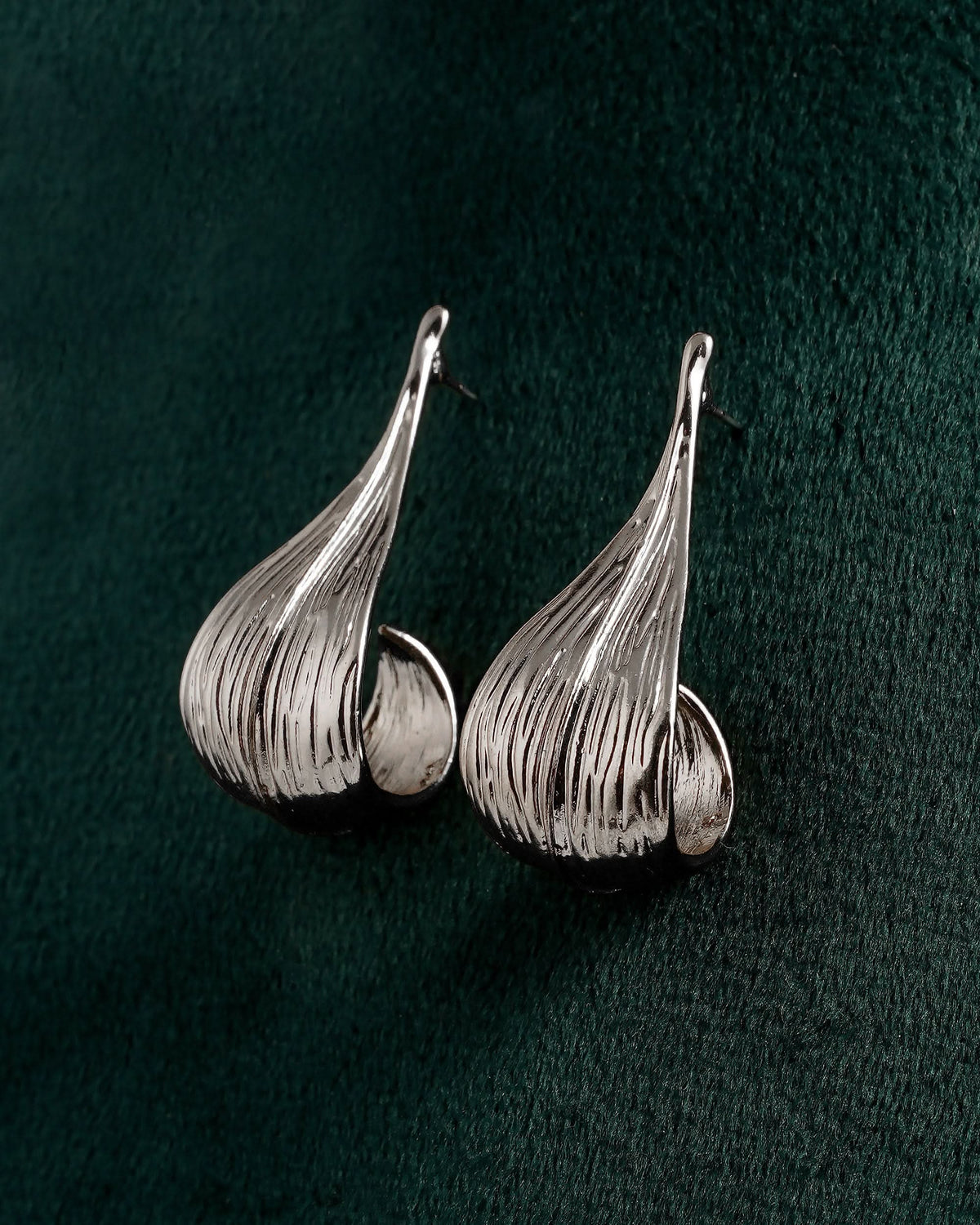 Eminent Women’s Drop Earrings