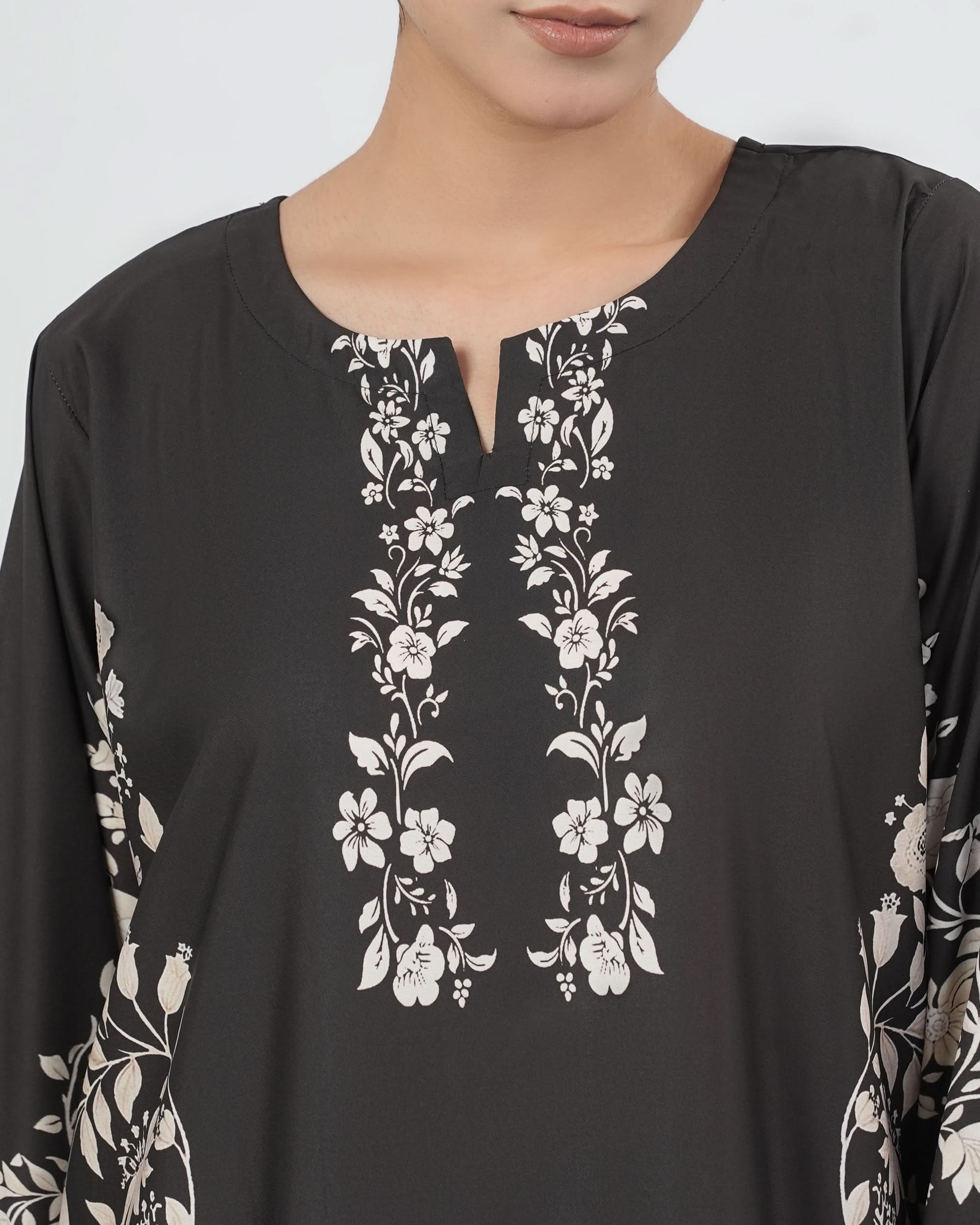 Valuables Women Silk Printed Kaftan