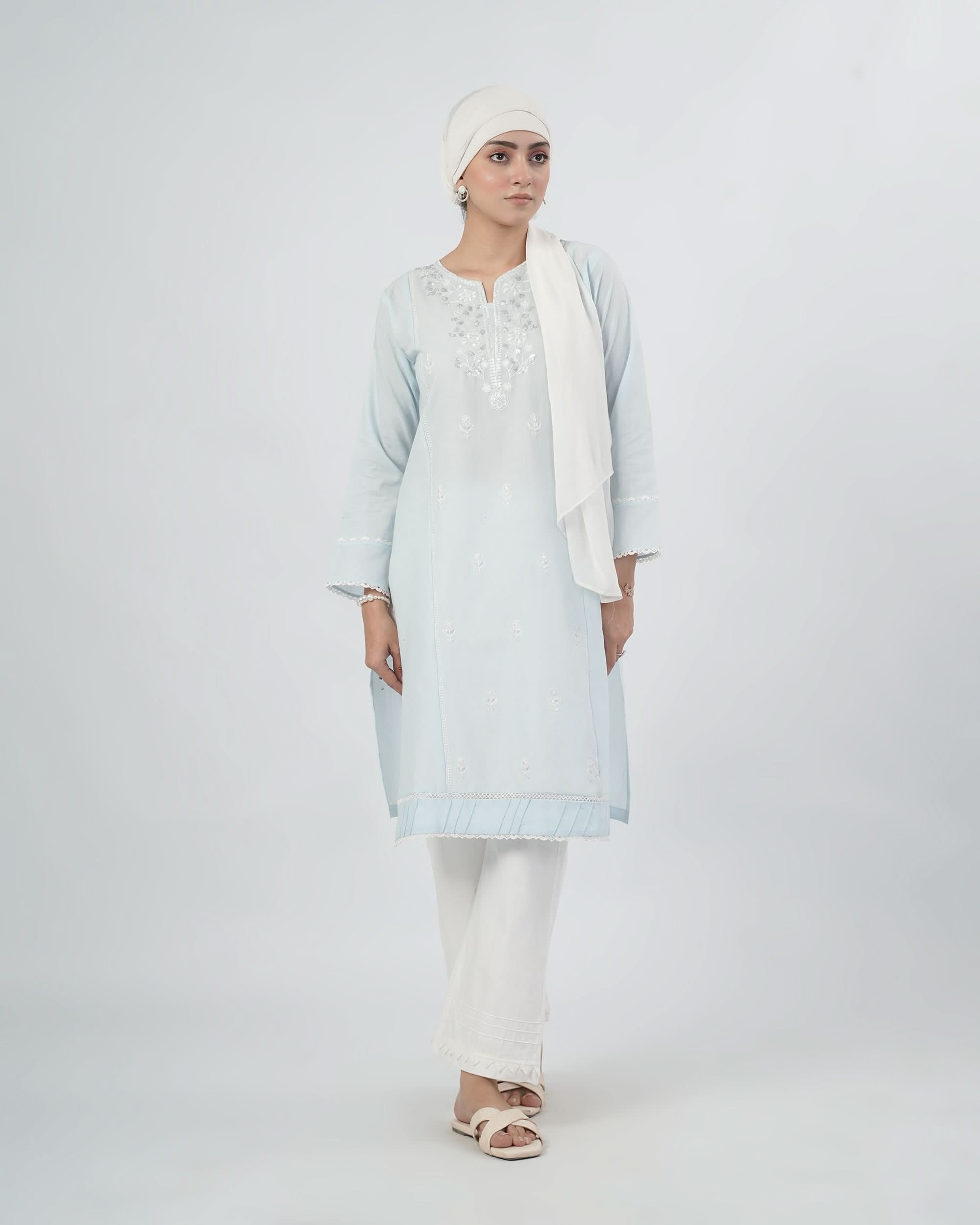 Valuables Women Embroidered Kurti