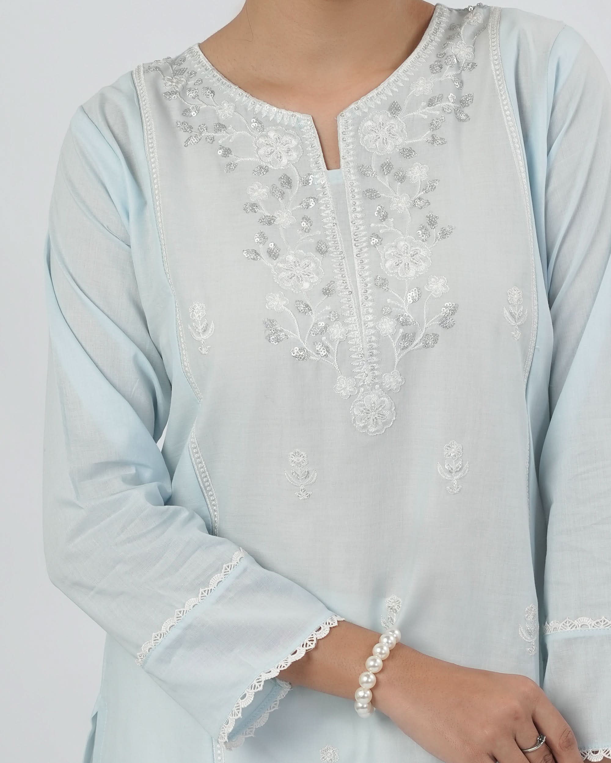 Valuables Women Embroidered Kurti