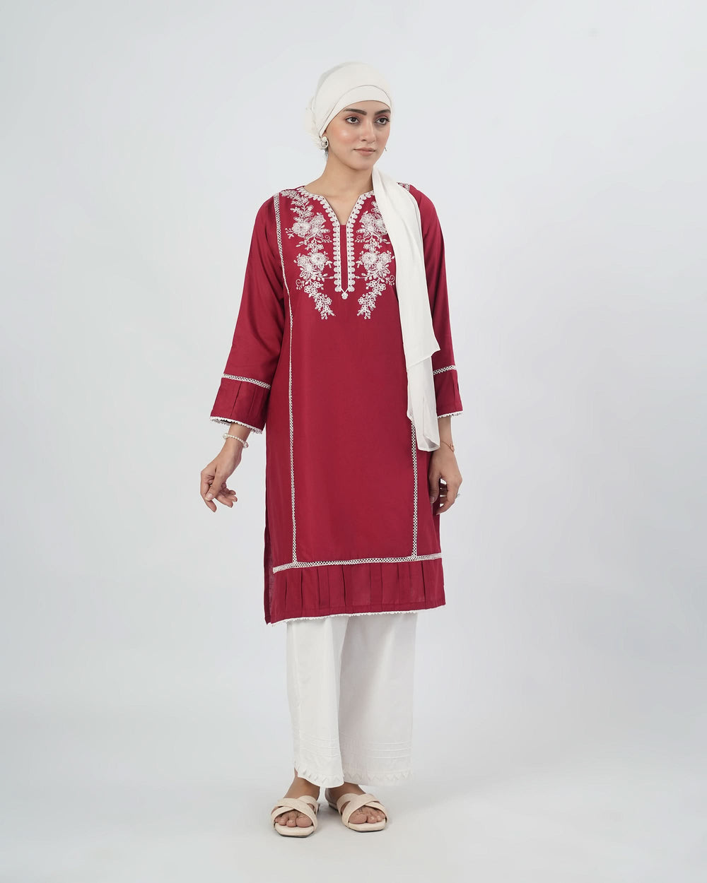 Valuables Women Embroidered Kurti