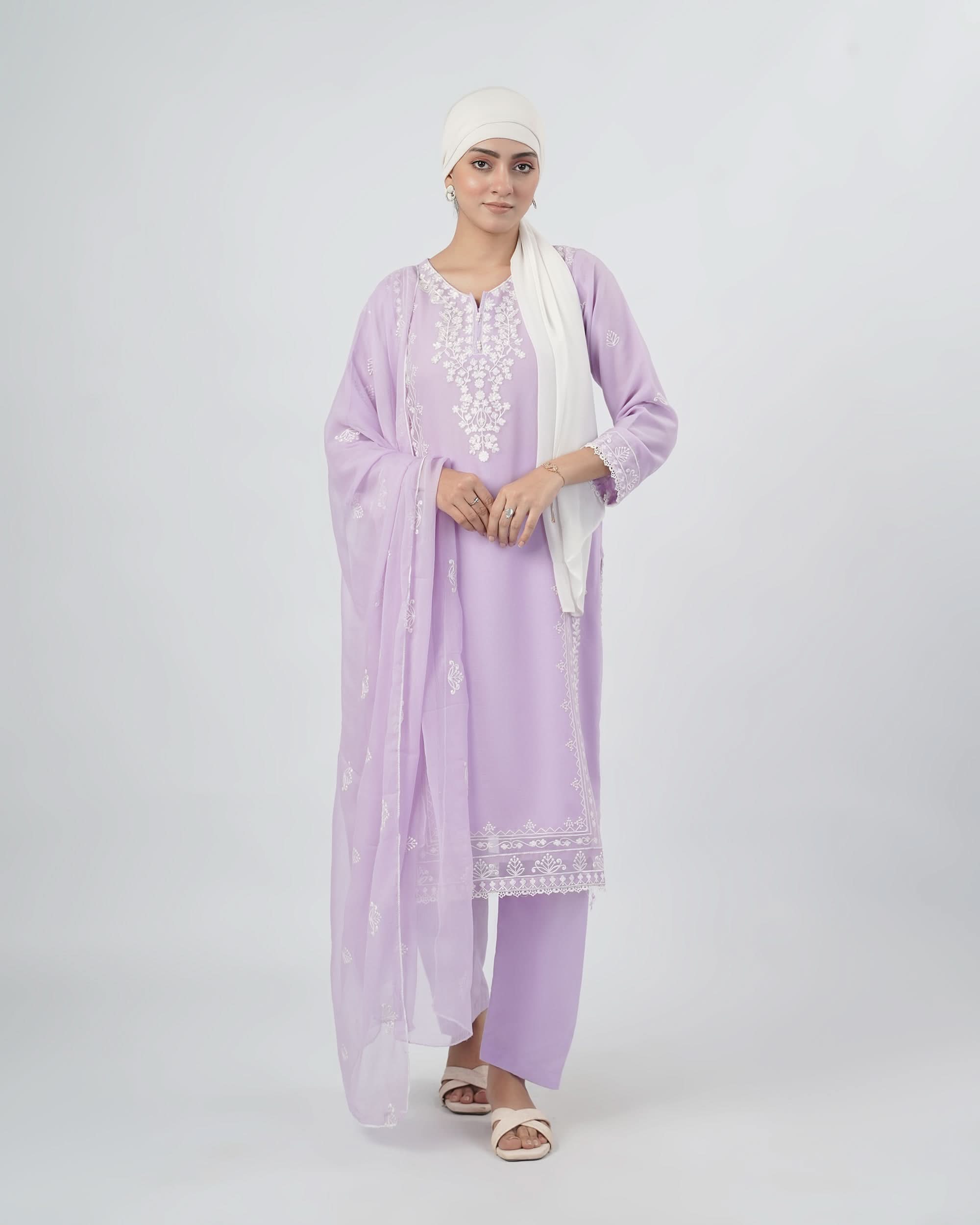 Valuables Women Chiffon Embroidered 3-Piece Suit