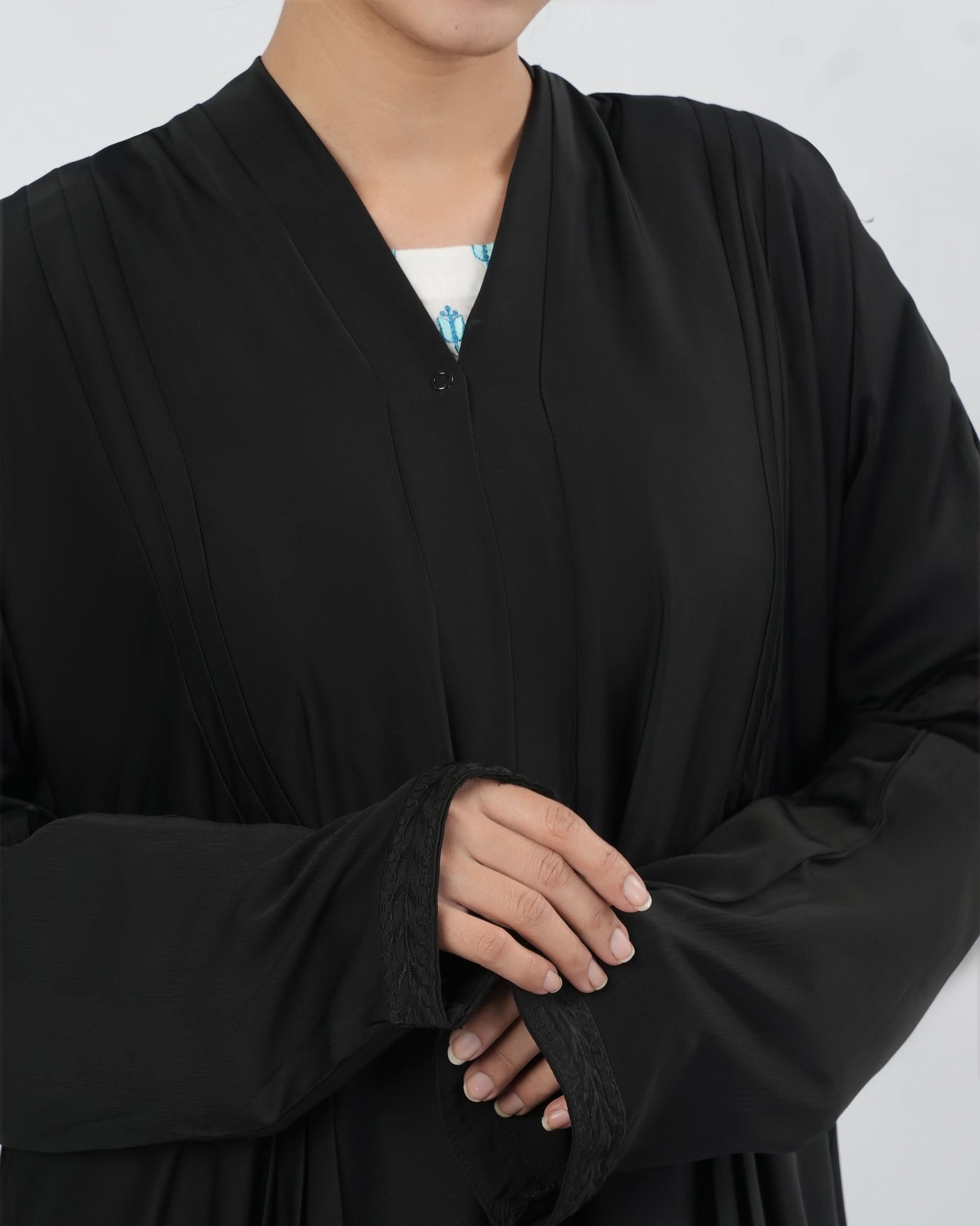 Eminent Women's Abaya