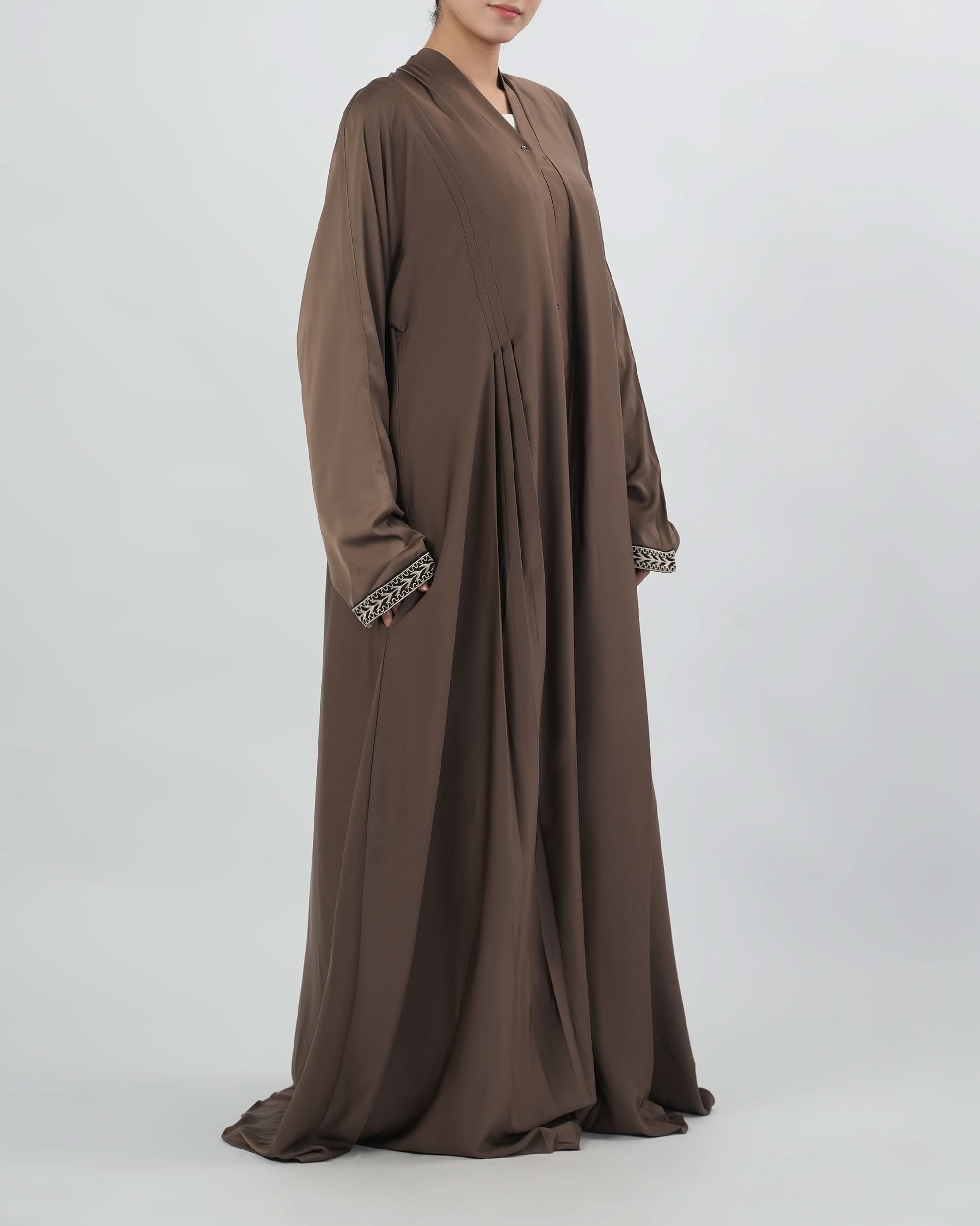 Eminent Women's Abaya
