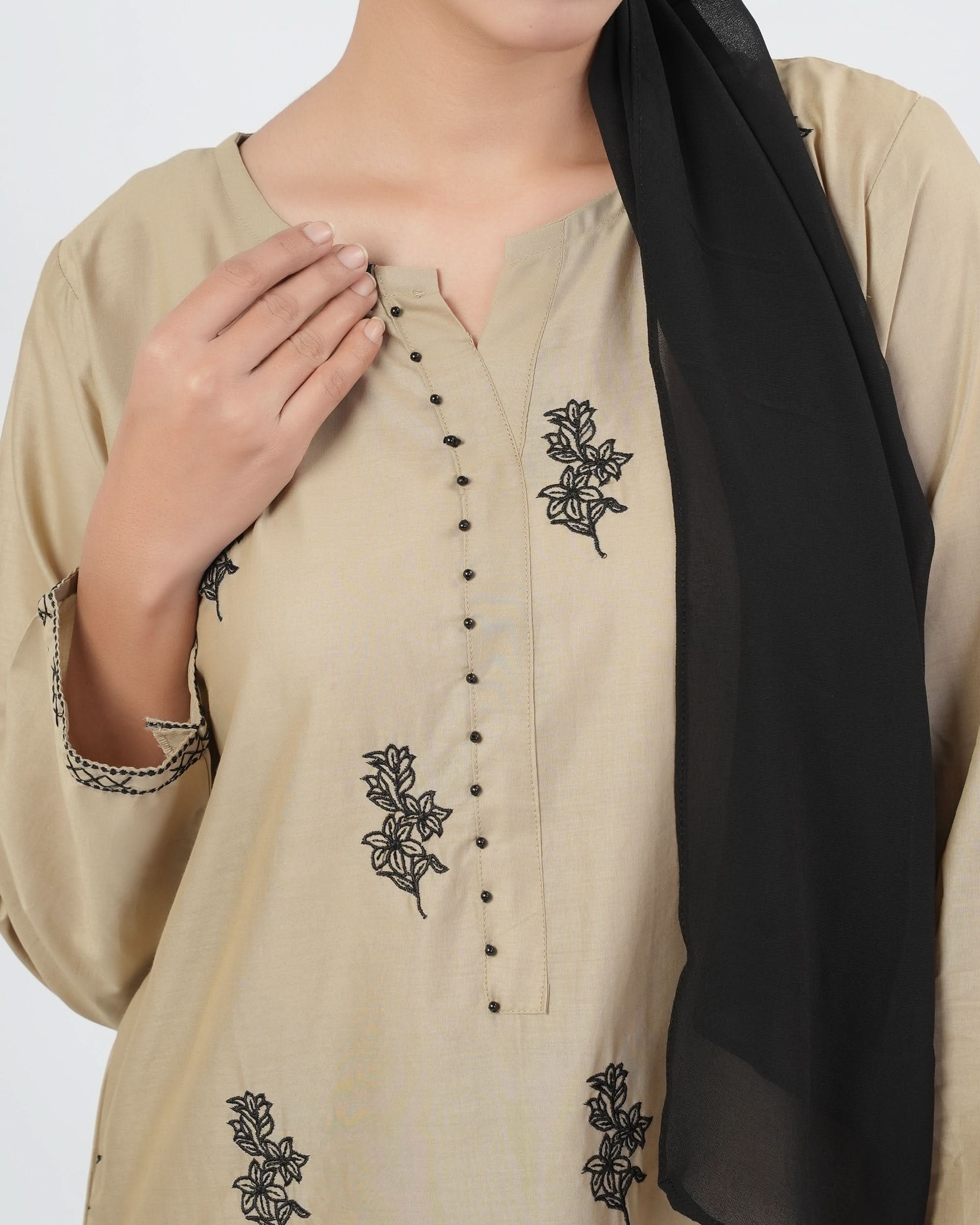 Valuables Women’s Embroidered 2Pcs Suit