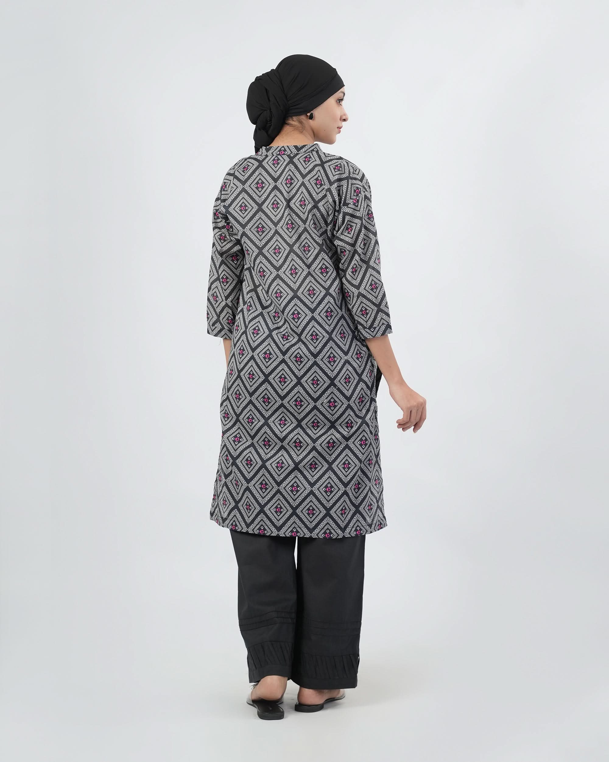 Valuables Women’s Printed Kurti