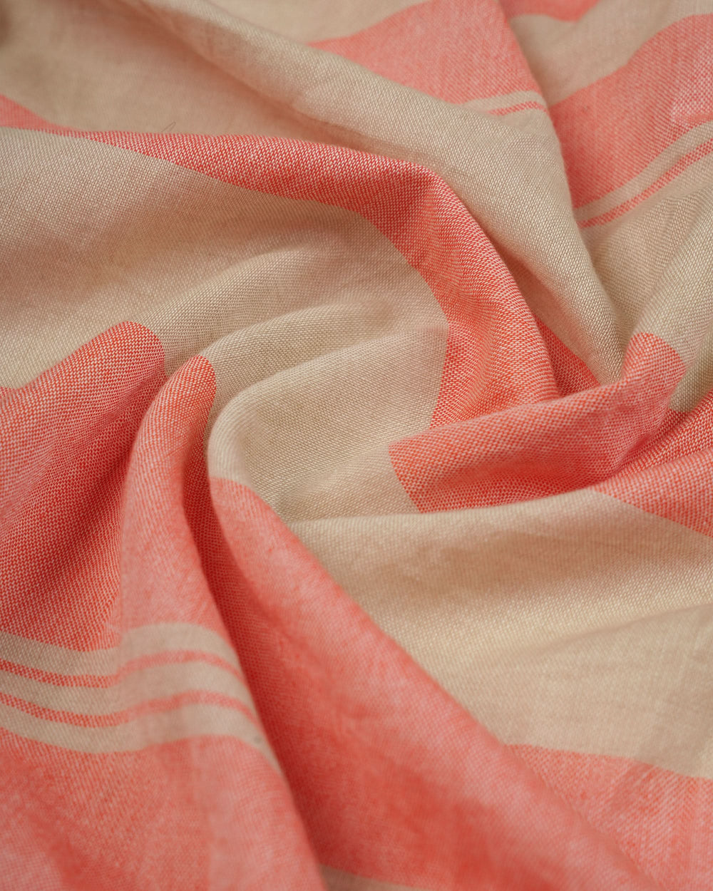 Eminent Women's Scarf
