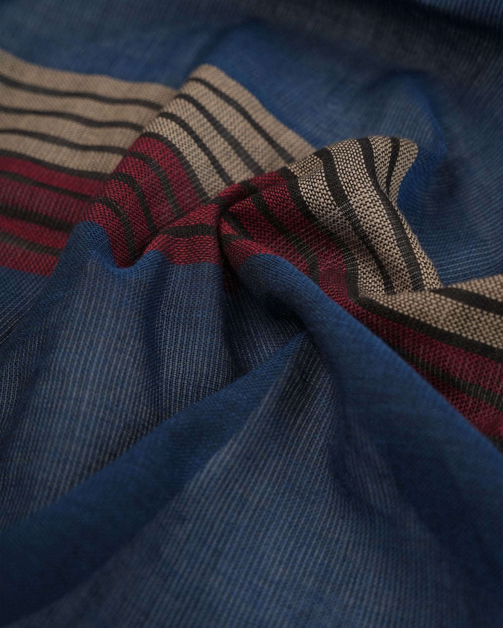 Eminent Women's Scarf