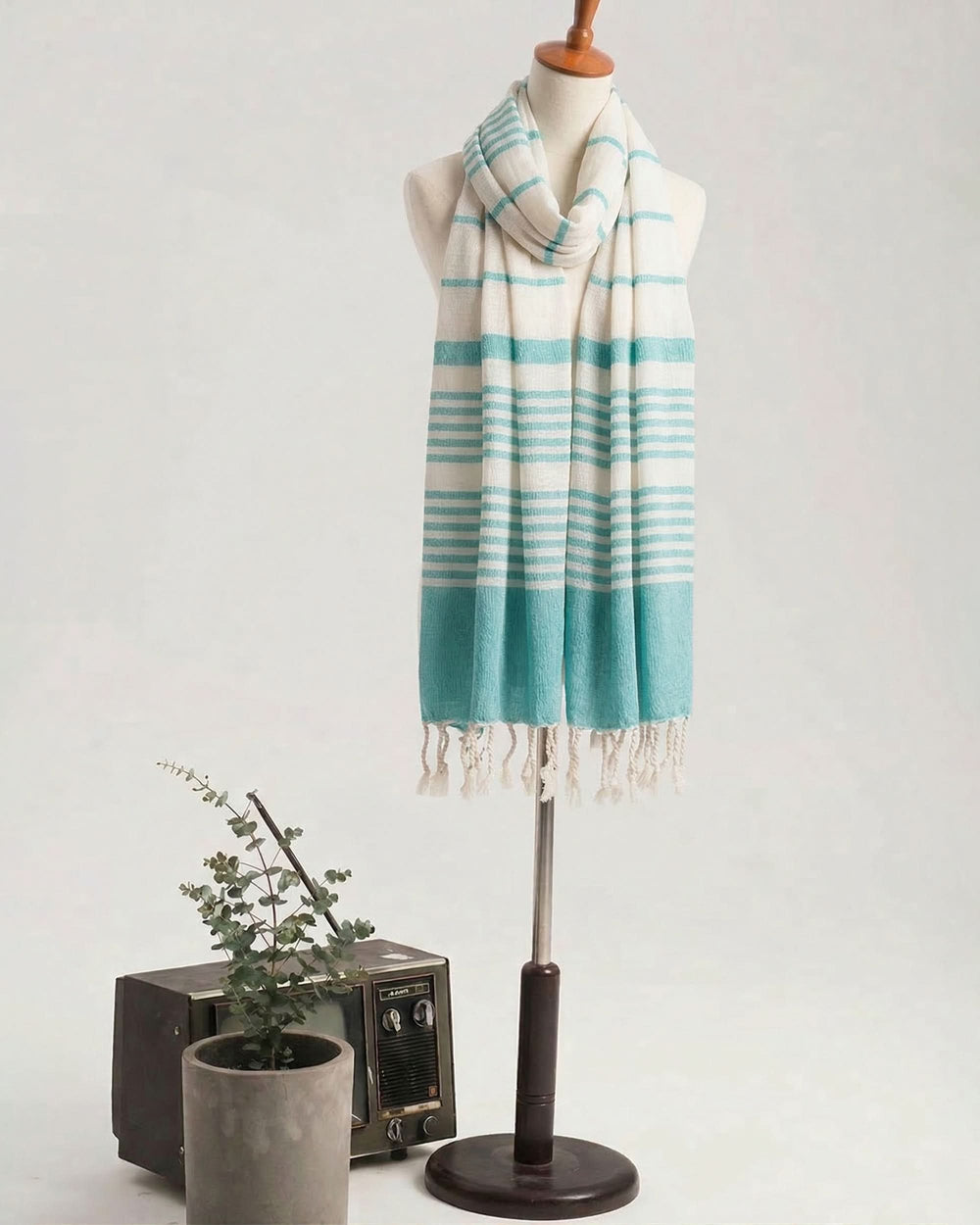 Eminent Women's Scarf