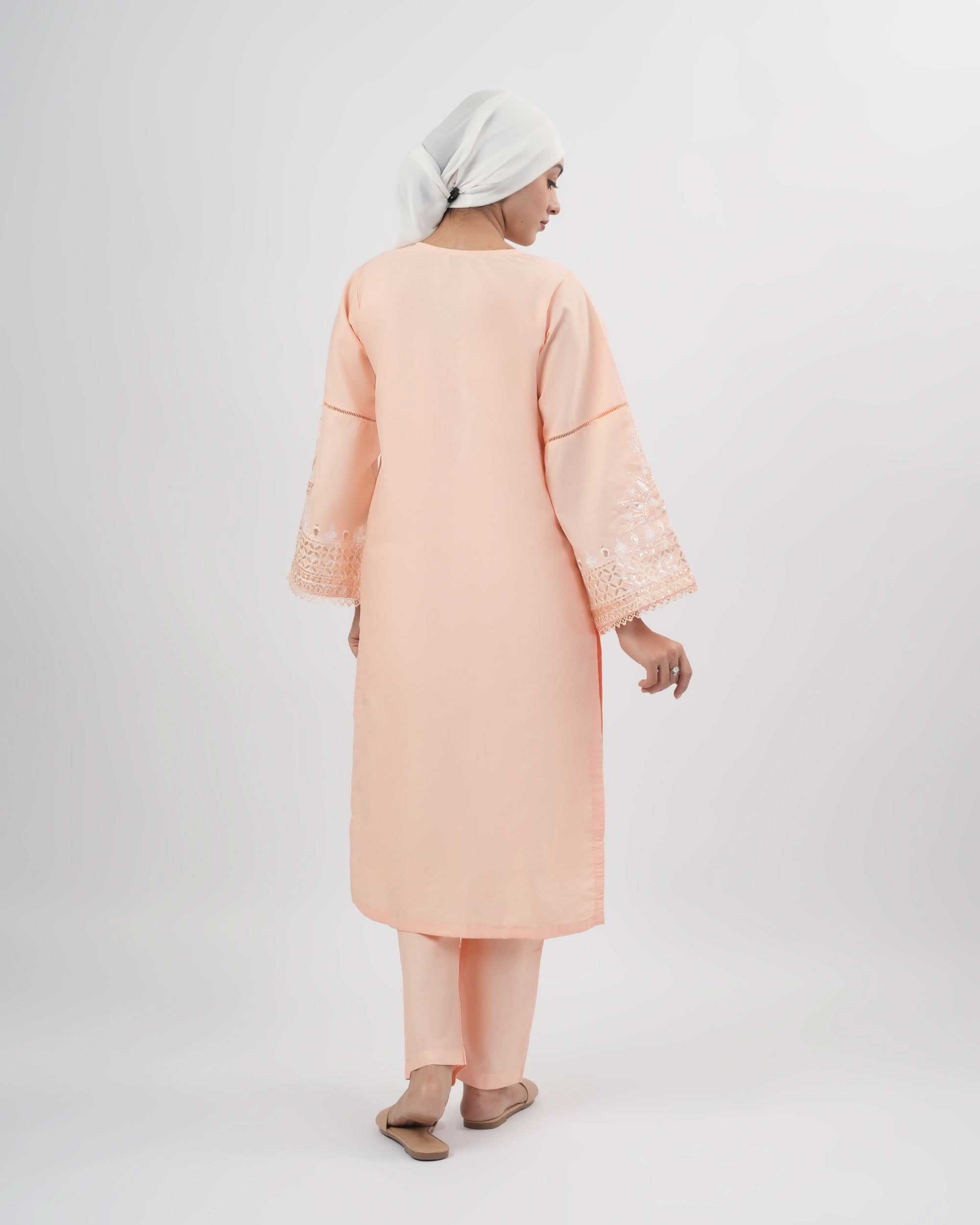 Valuables Women Embroidered 2PCS Suit
