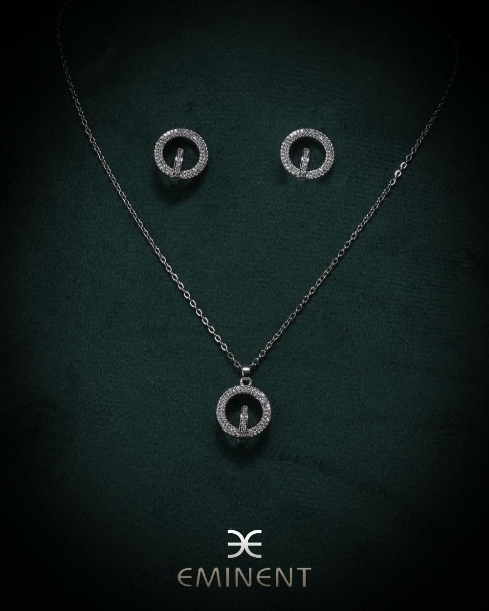 Eminent Locket Set