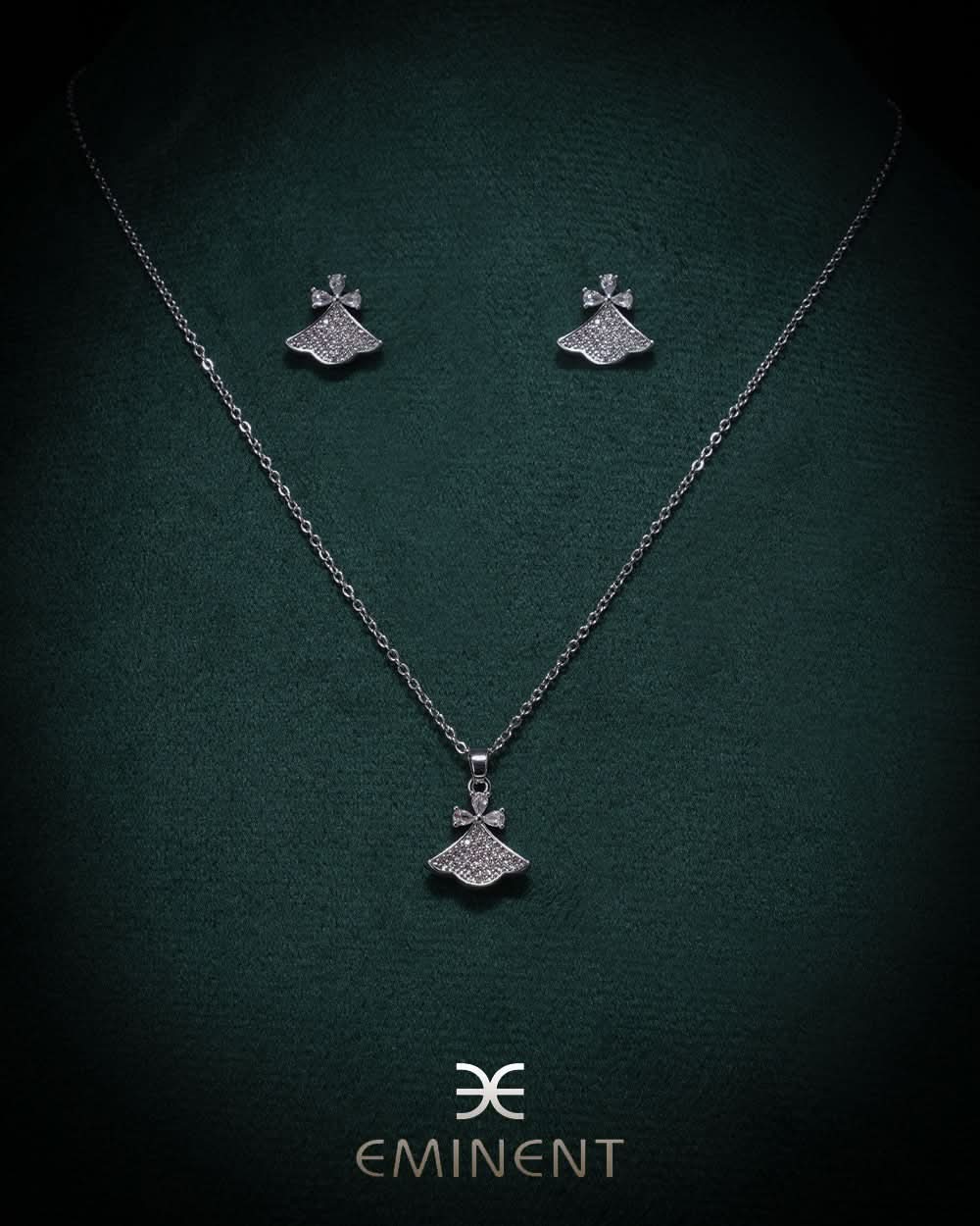 Eminent Locket Set