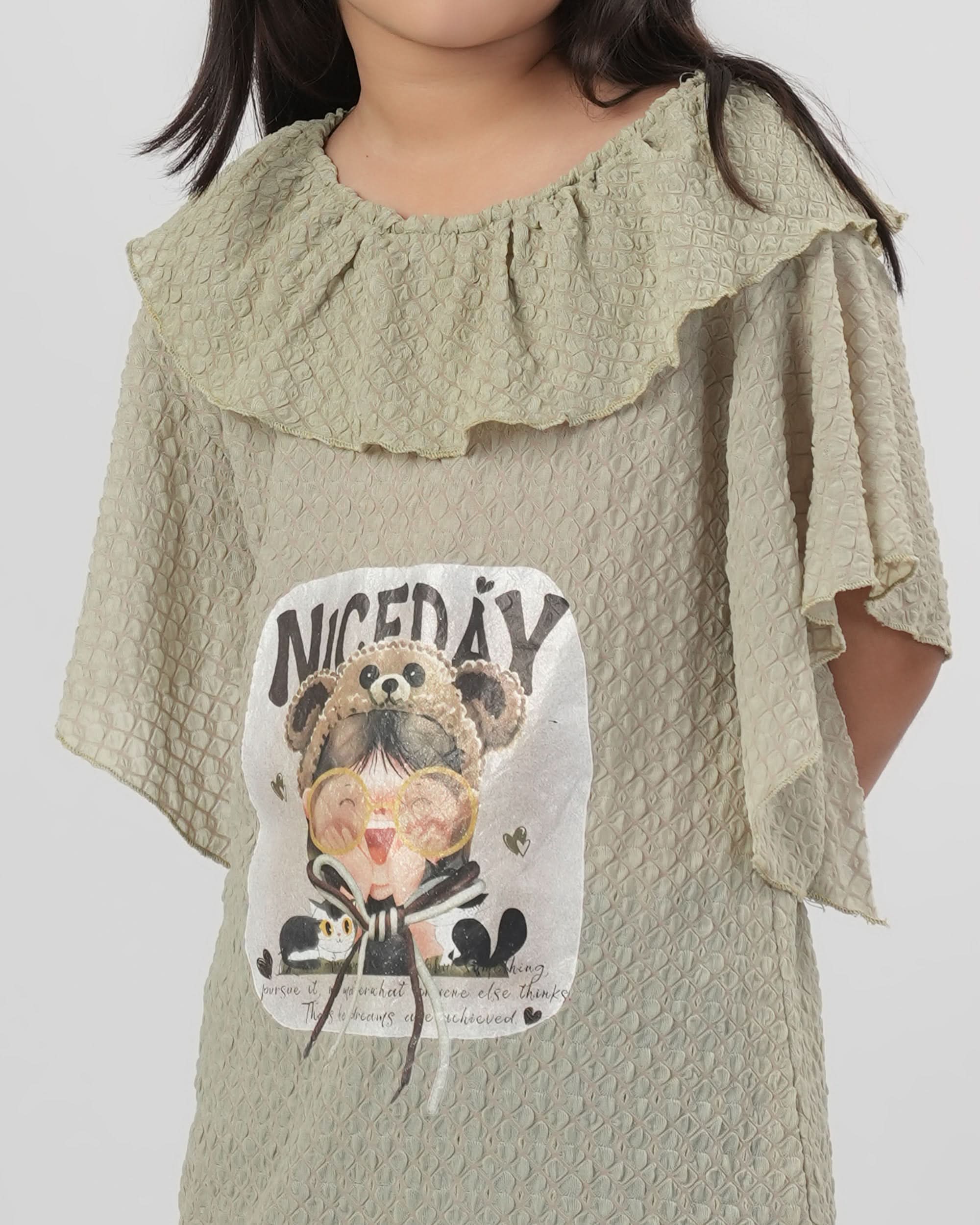 Girls Half Sleeves Suit