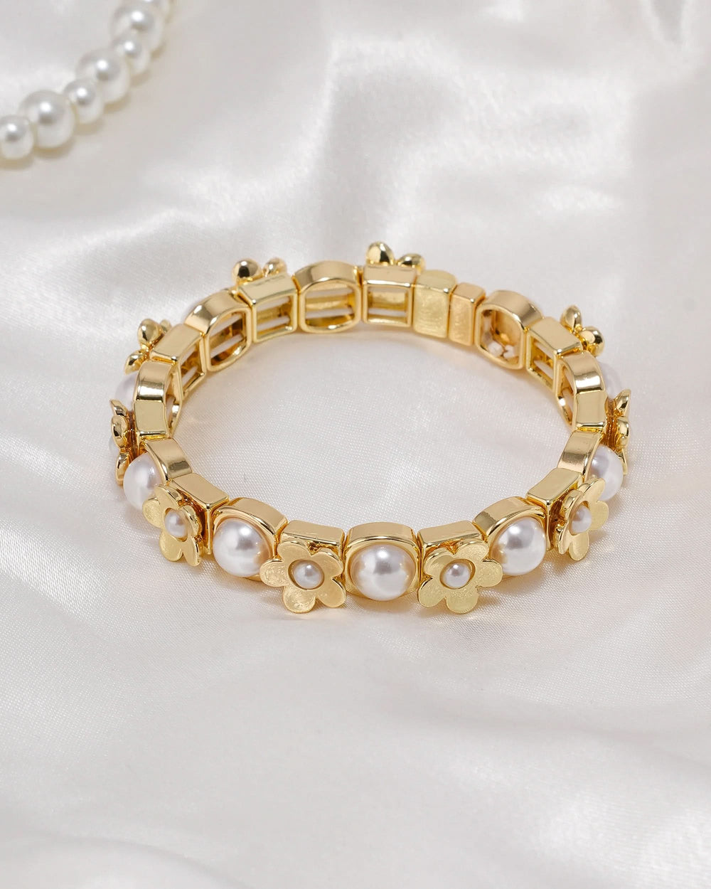 Eminent Women’s Minimal Chain Bracelet