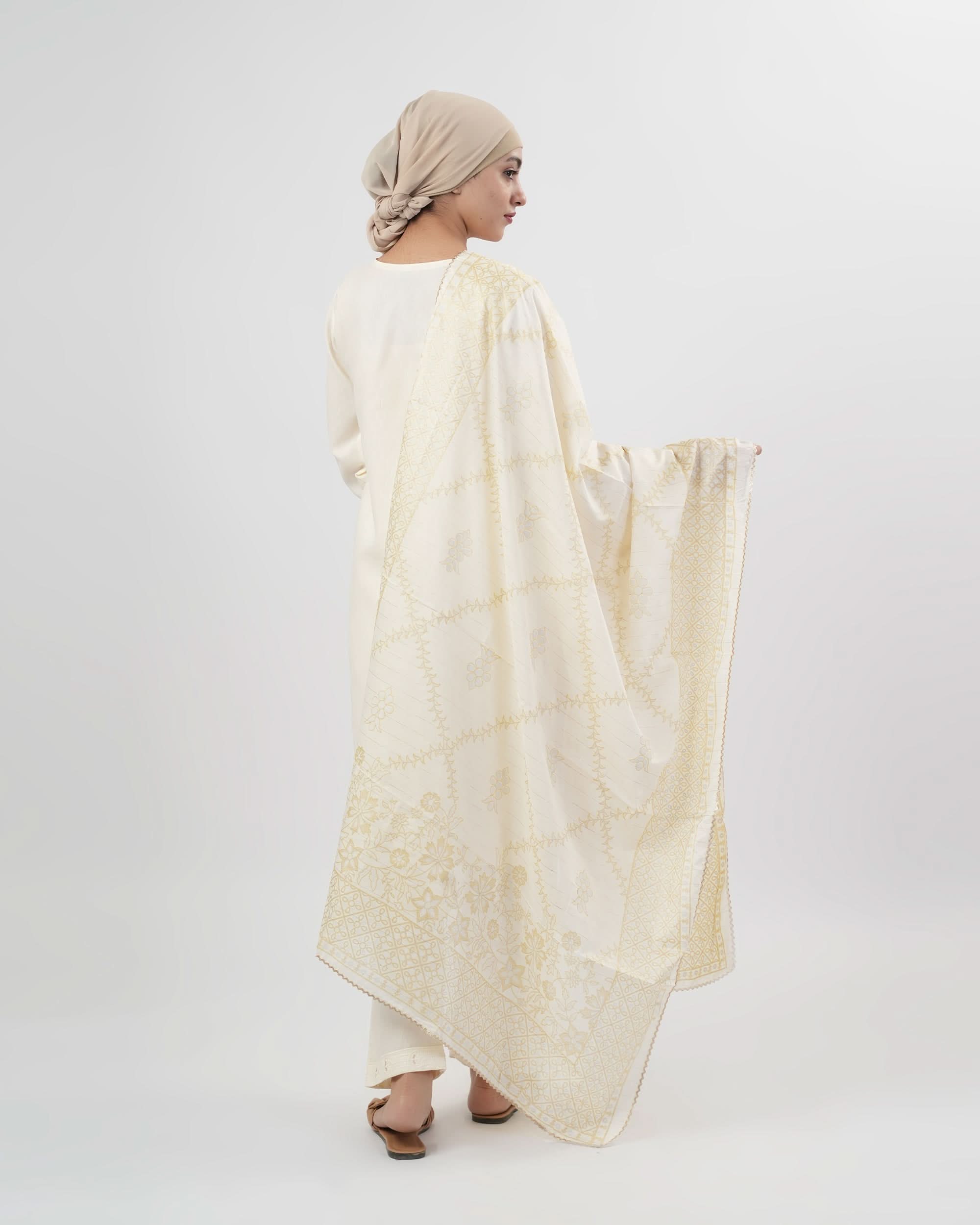 Valuables Women Embroidered 3Pcs Suit