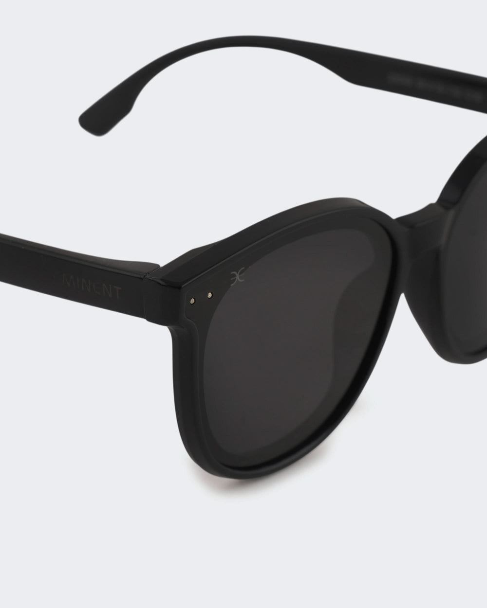 Eminent Classic Round Sunglasses