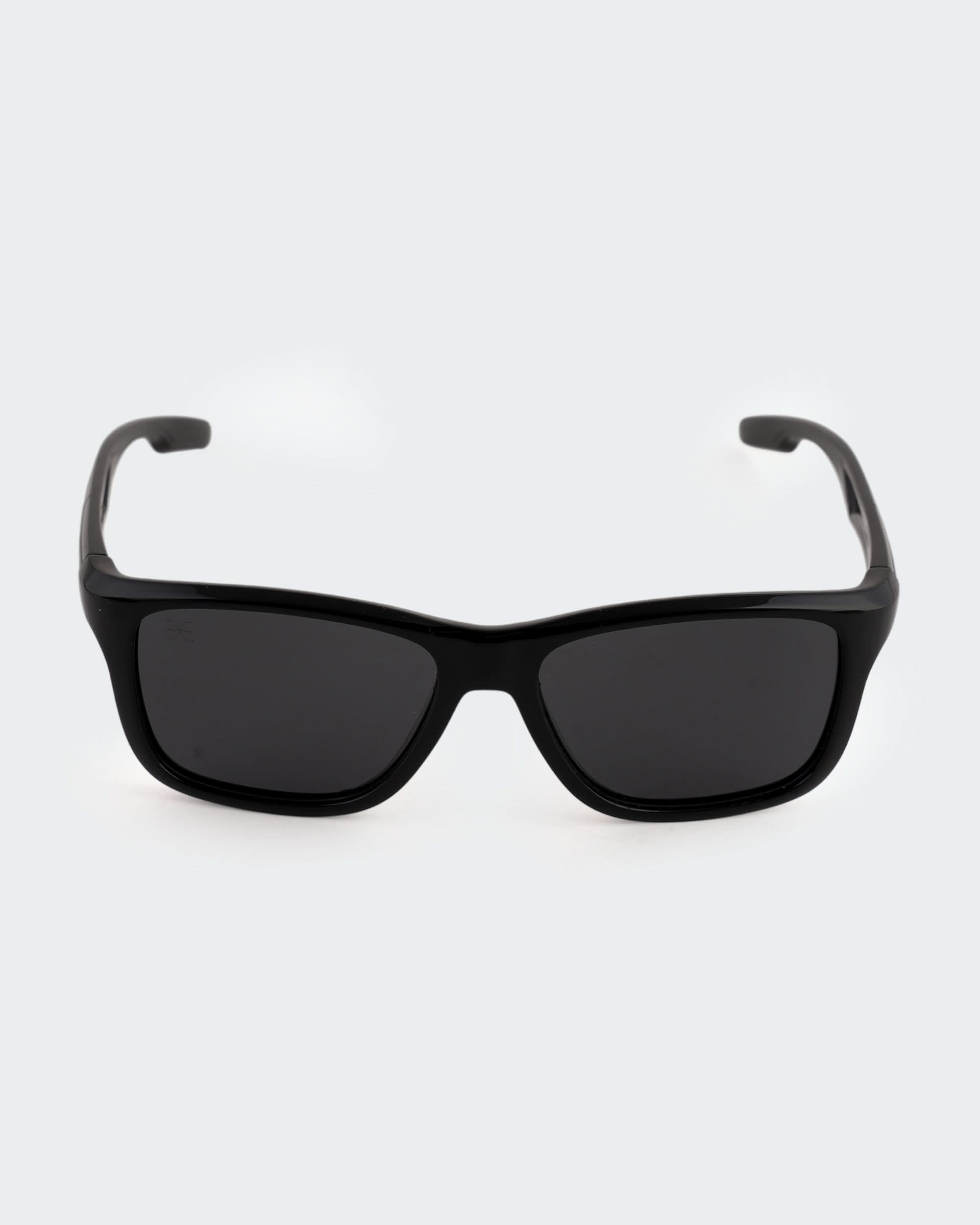 Eminent Classic Rectangular Sunglasses