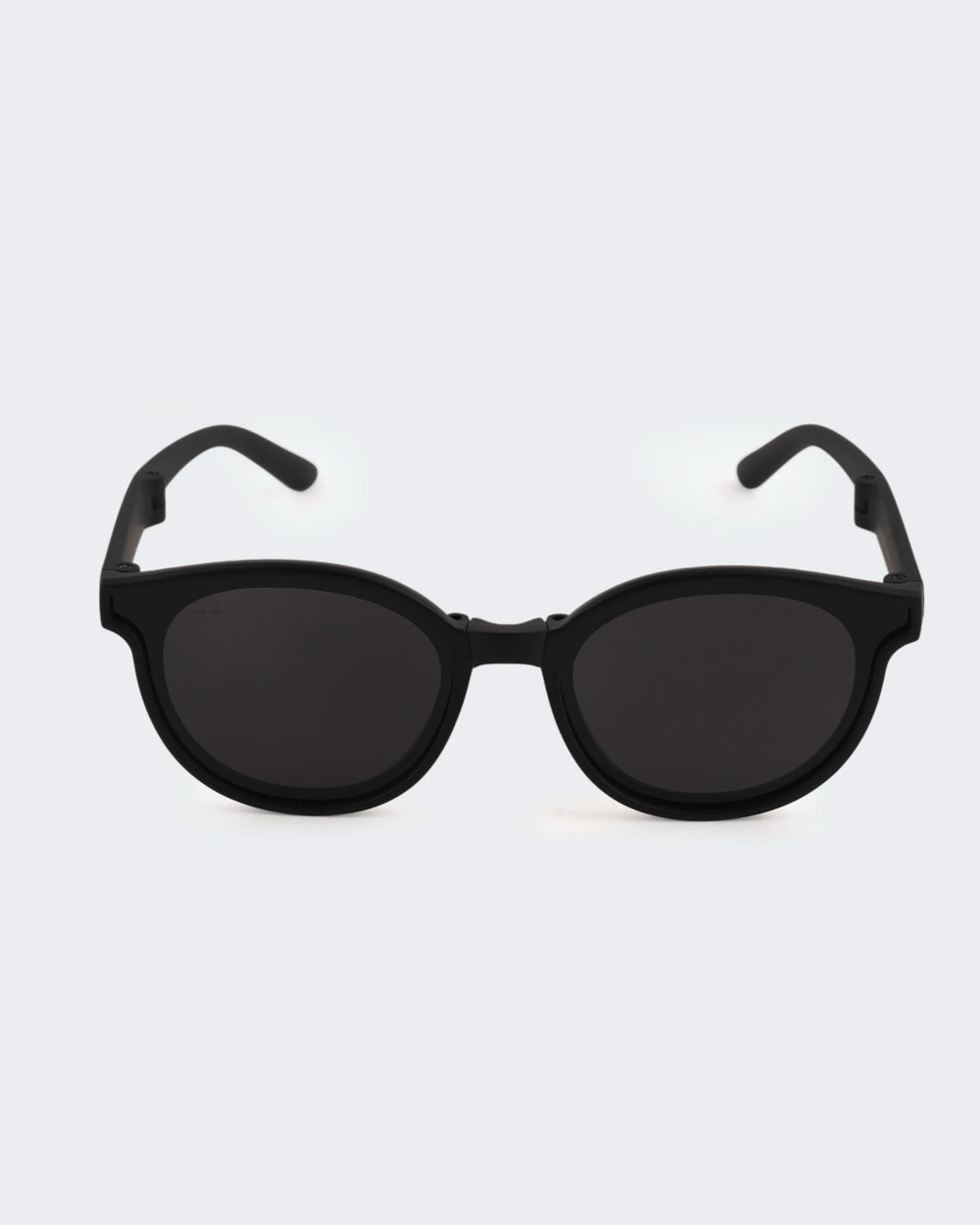 Eminent Classic Oval Sunglasses