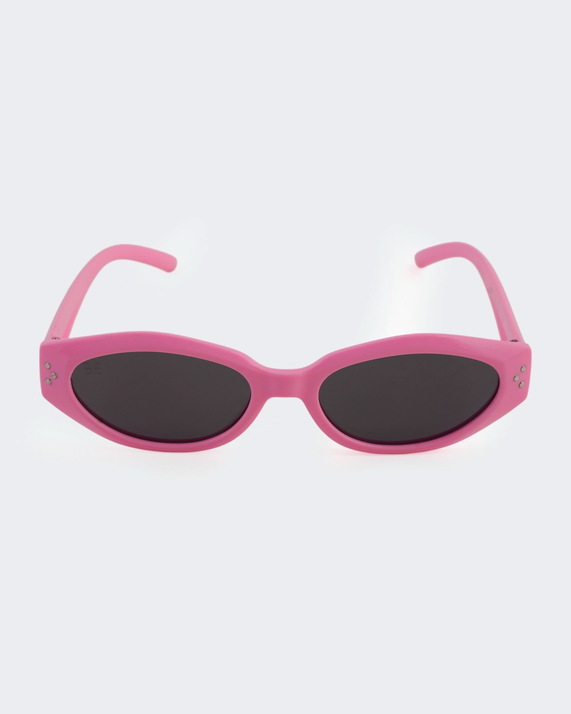 Eminent Trendy Slim Oval Sunglasses